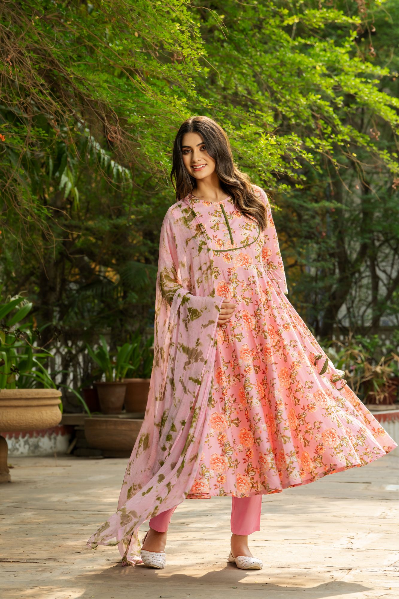 PINK FLORAL FLARE SUIT SET