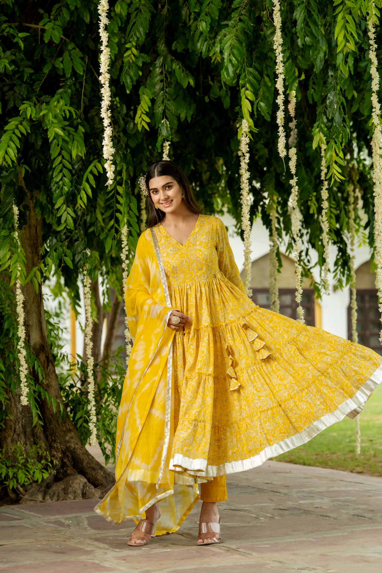 CHEERFUL YELLOW GOTA SUIT SET