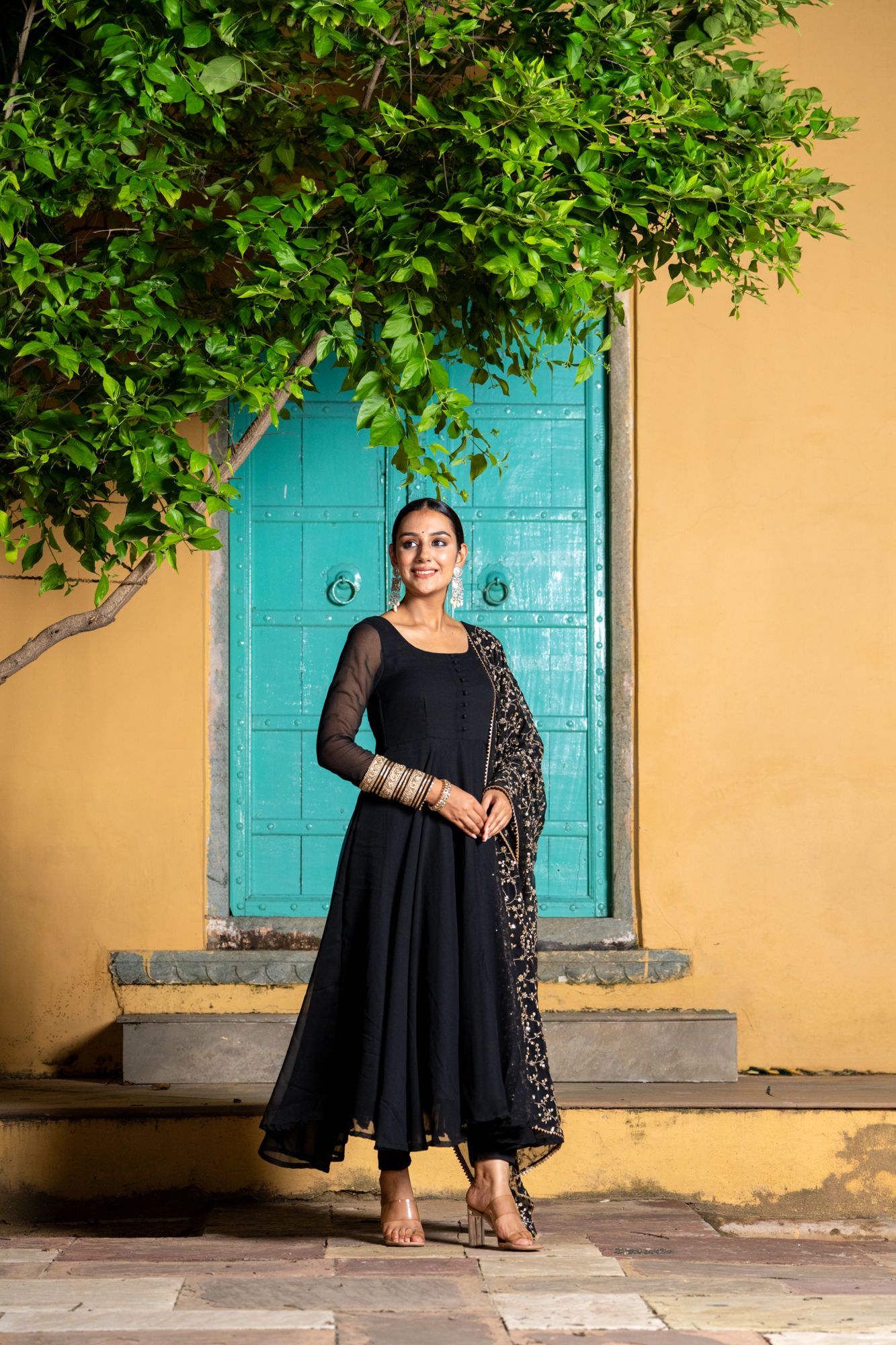 BLACK ZARI SPLENDOR ANARKALI SET