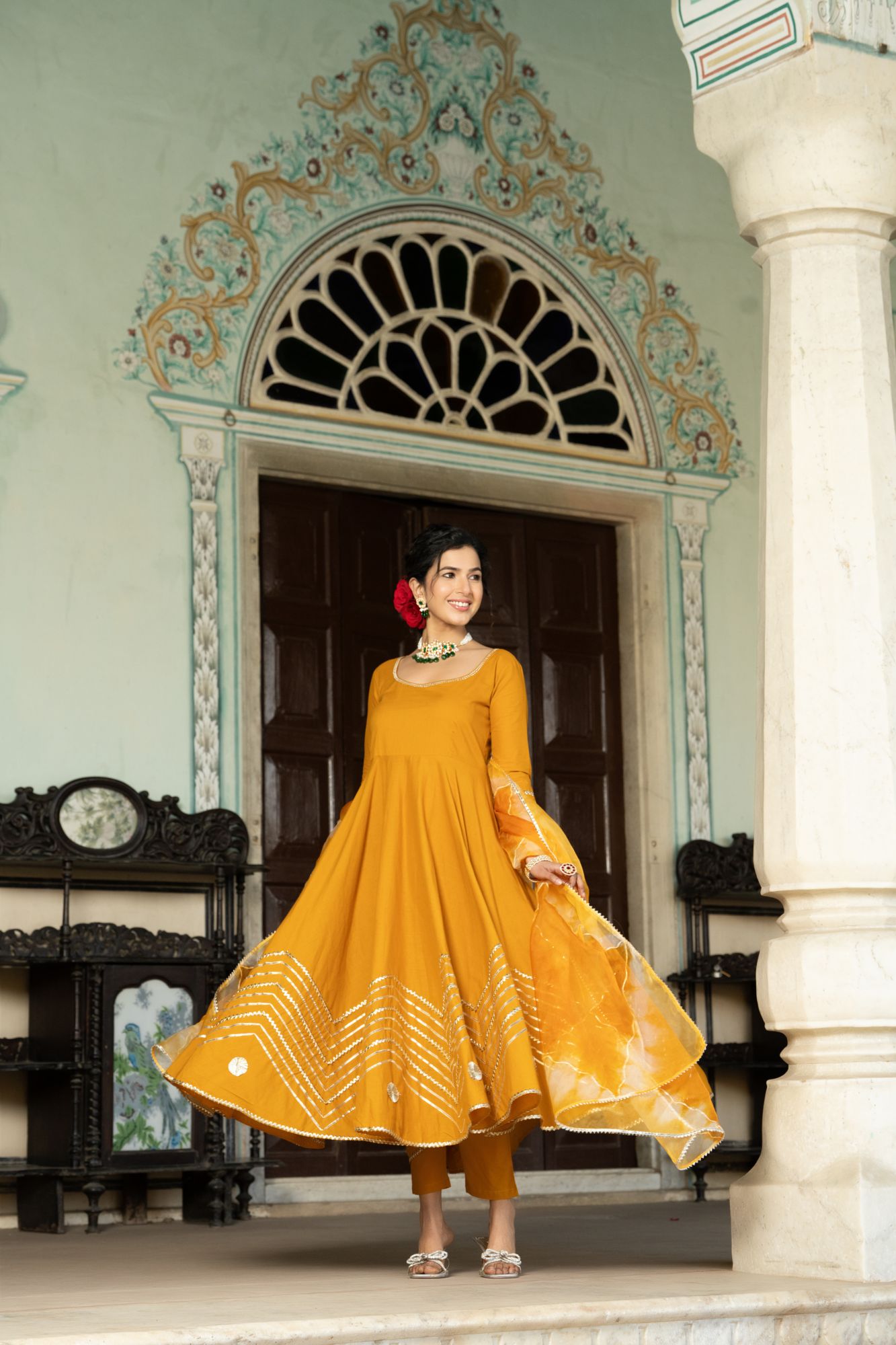 GOLDEN AURA GOTA LACE SUIT SET