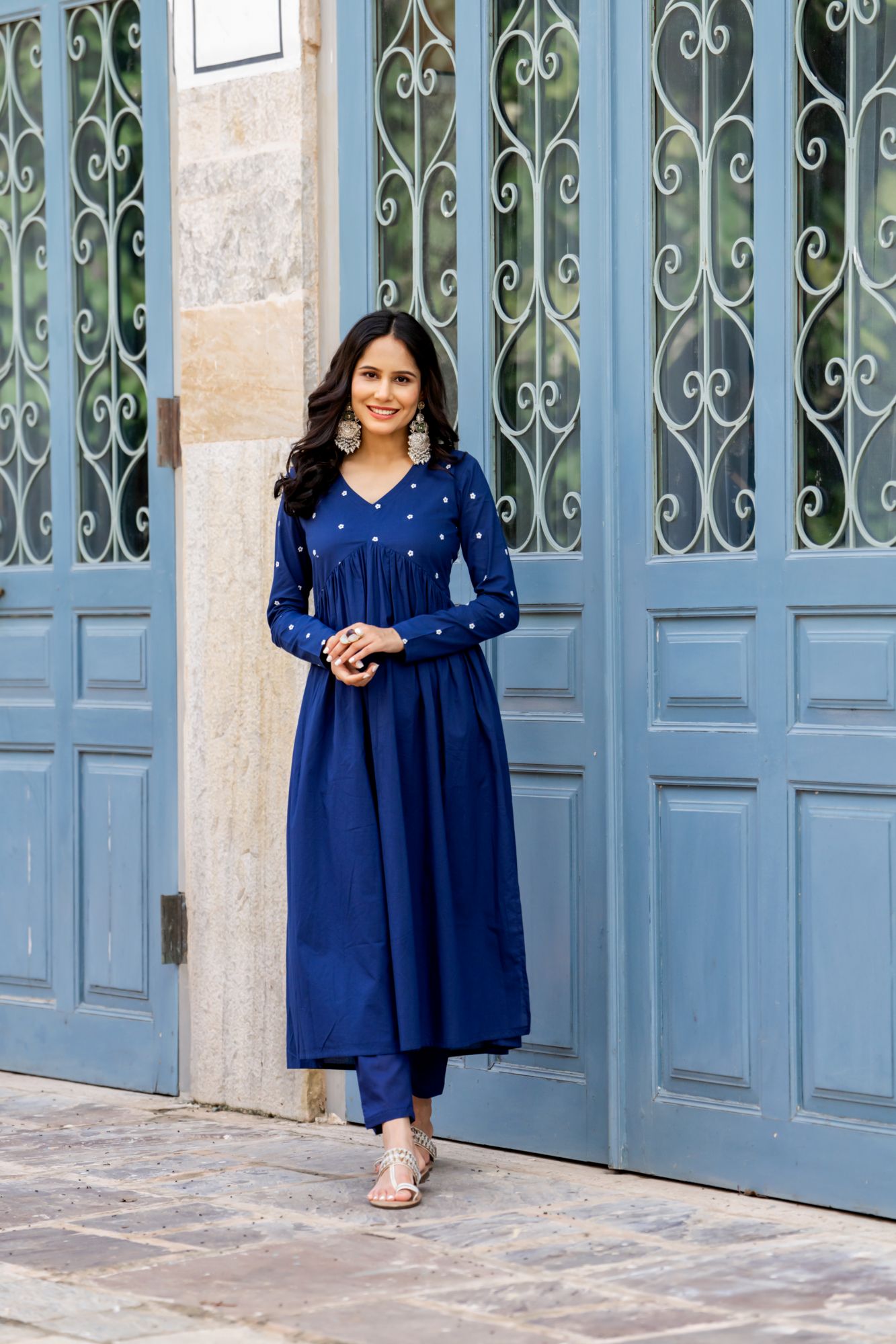 NAVY EMBROIDERY KURTA SET
