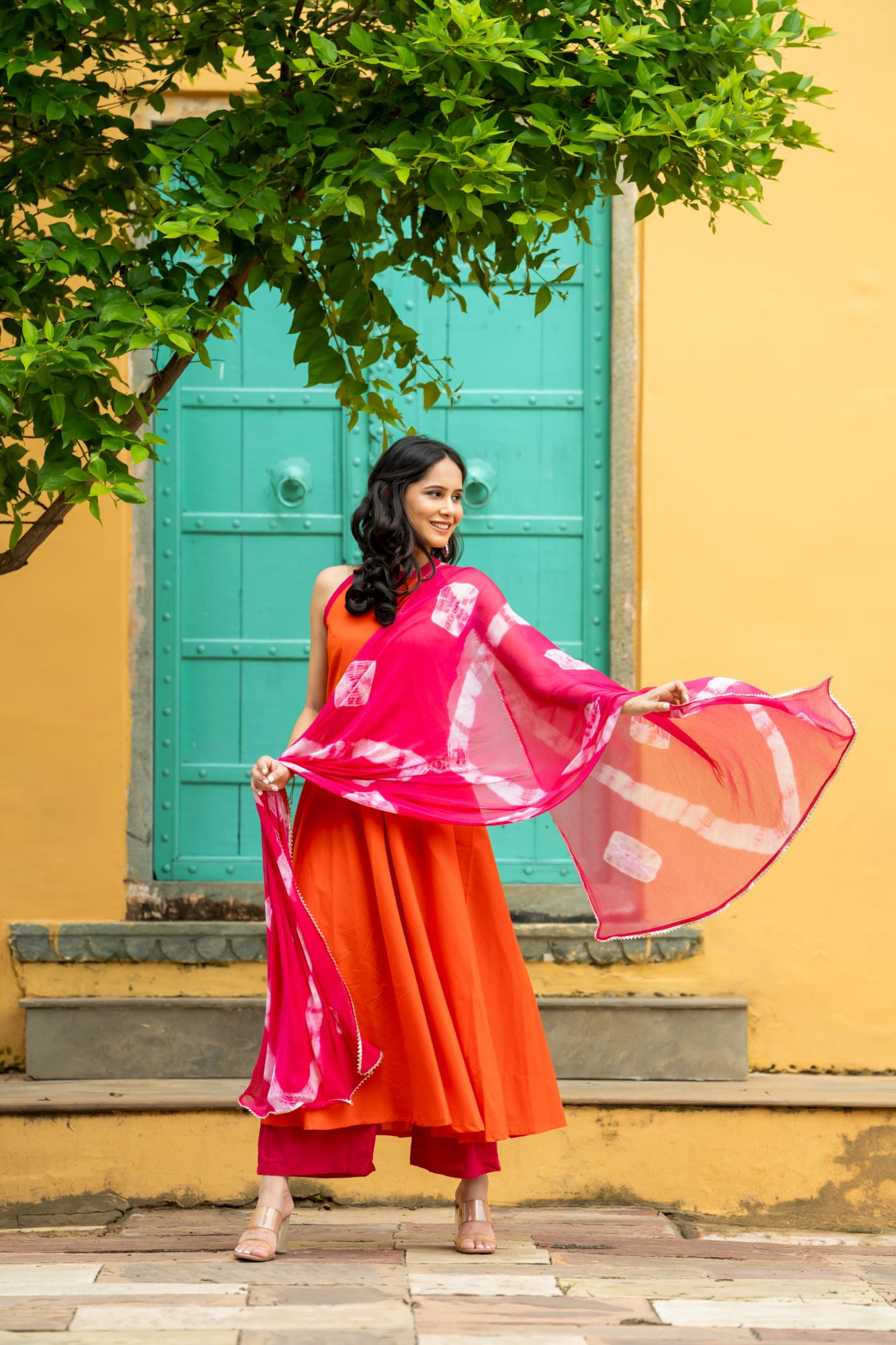 ORANGE CLASSIC CHARM SUIT SET