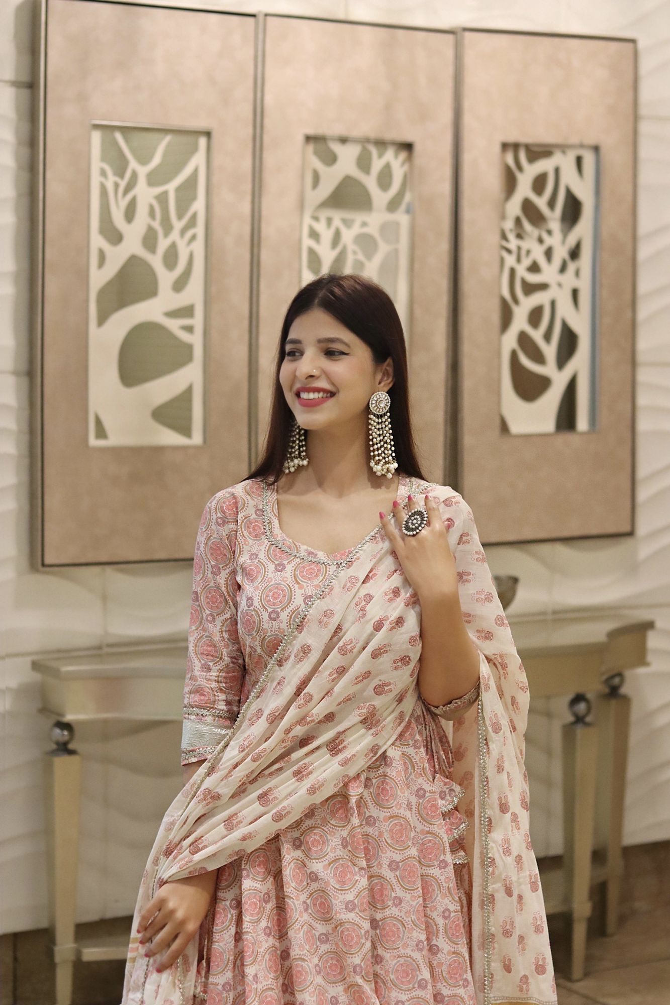 CREAM PRINTED GOTA PATTI SUIT SET