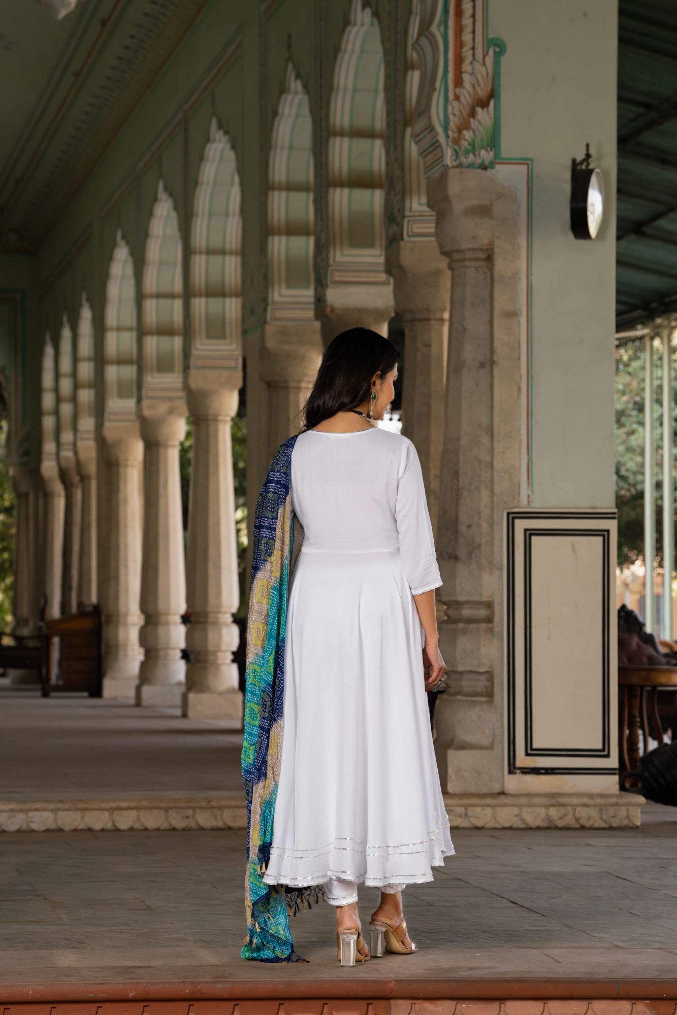 WHITE FLARED SUIT SET