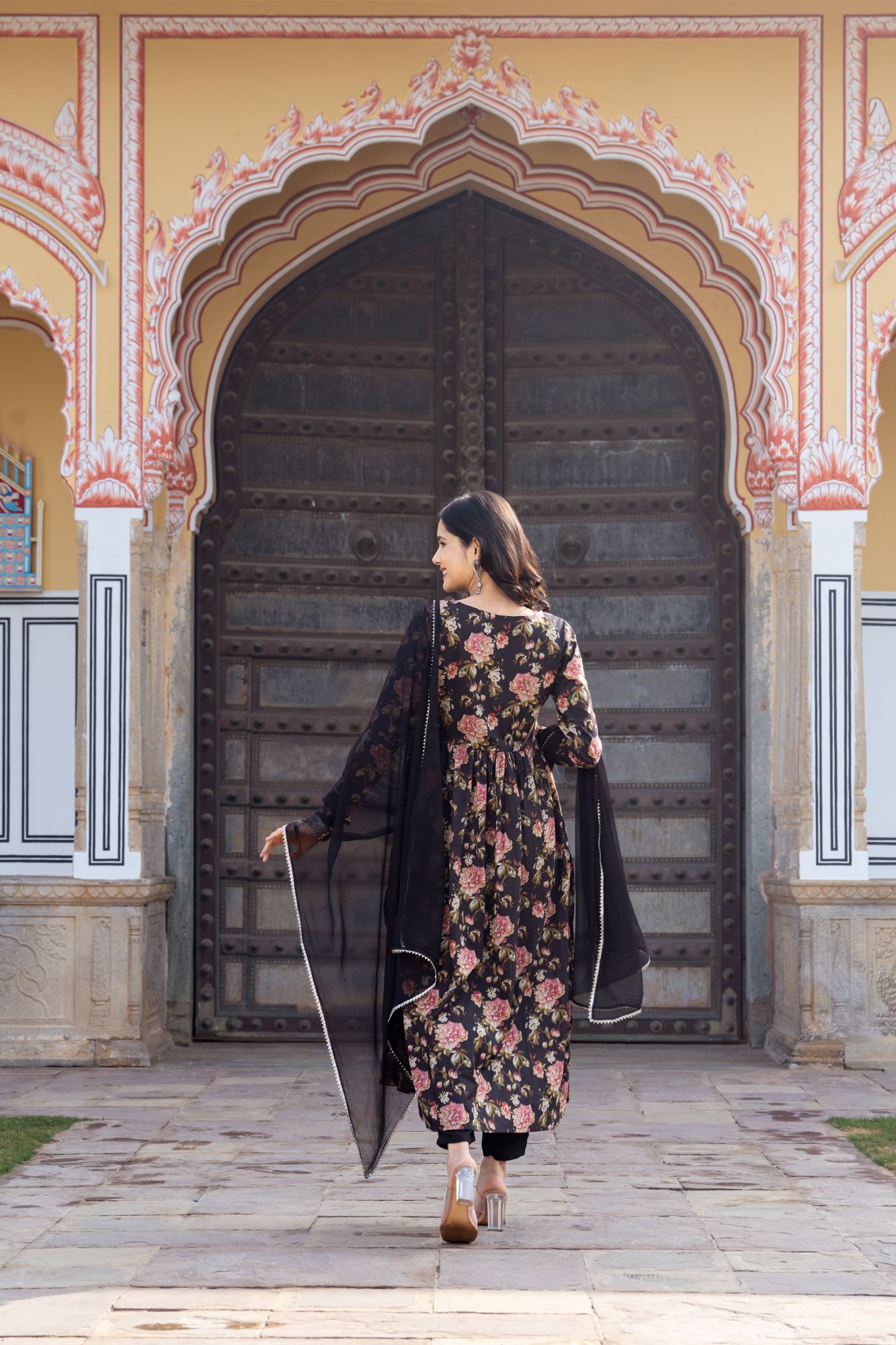 BLACK FLORAL KURTA SET