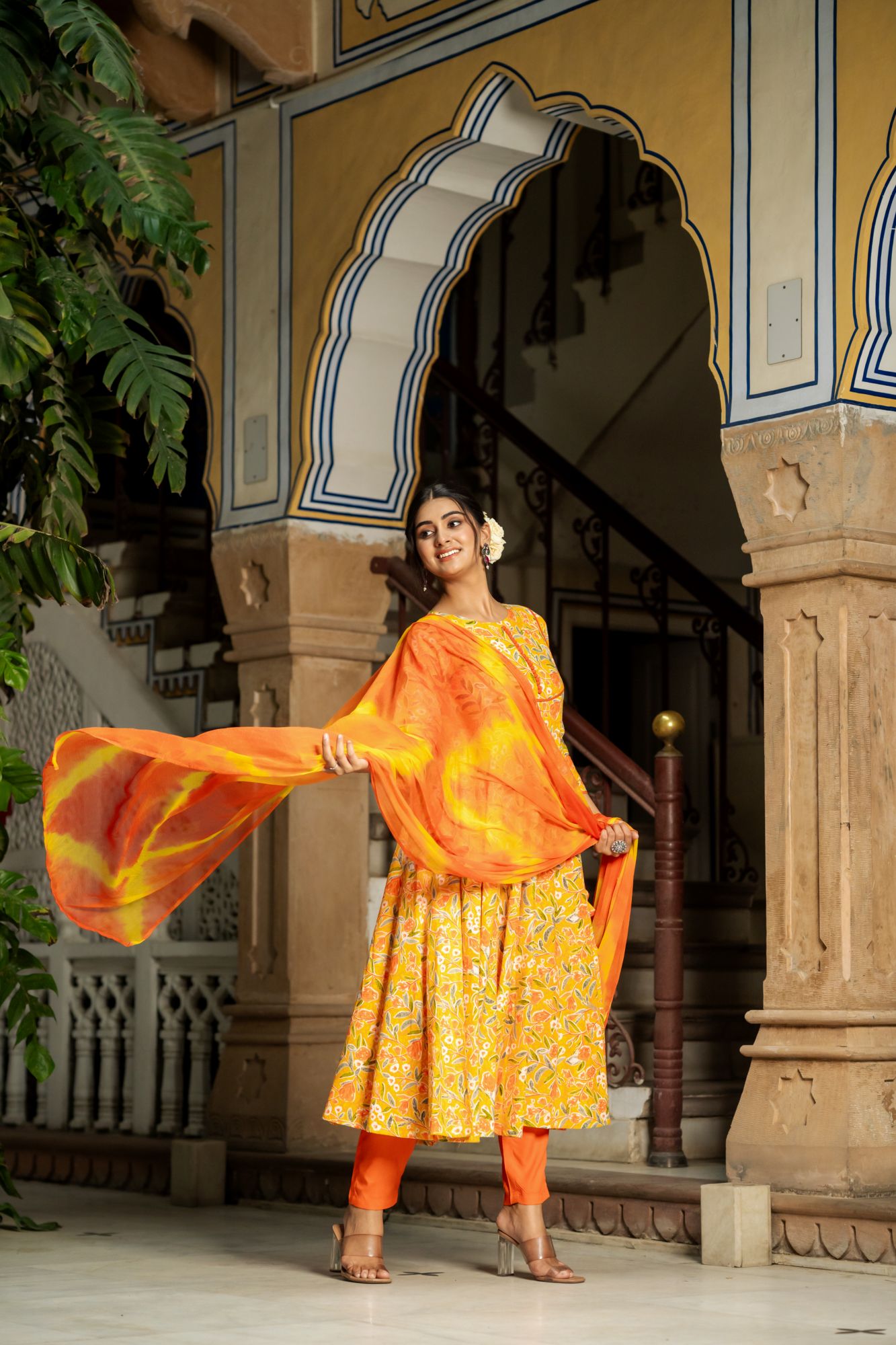 YELLOW ORANGE FLORAL FLARE SET