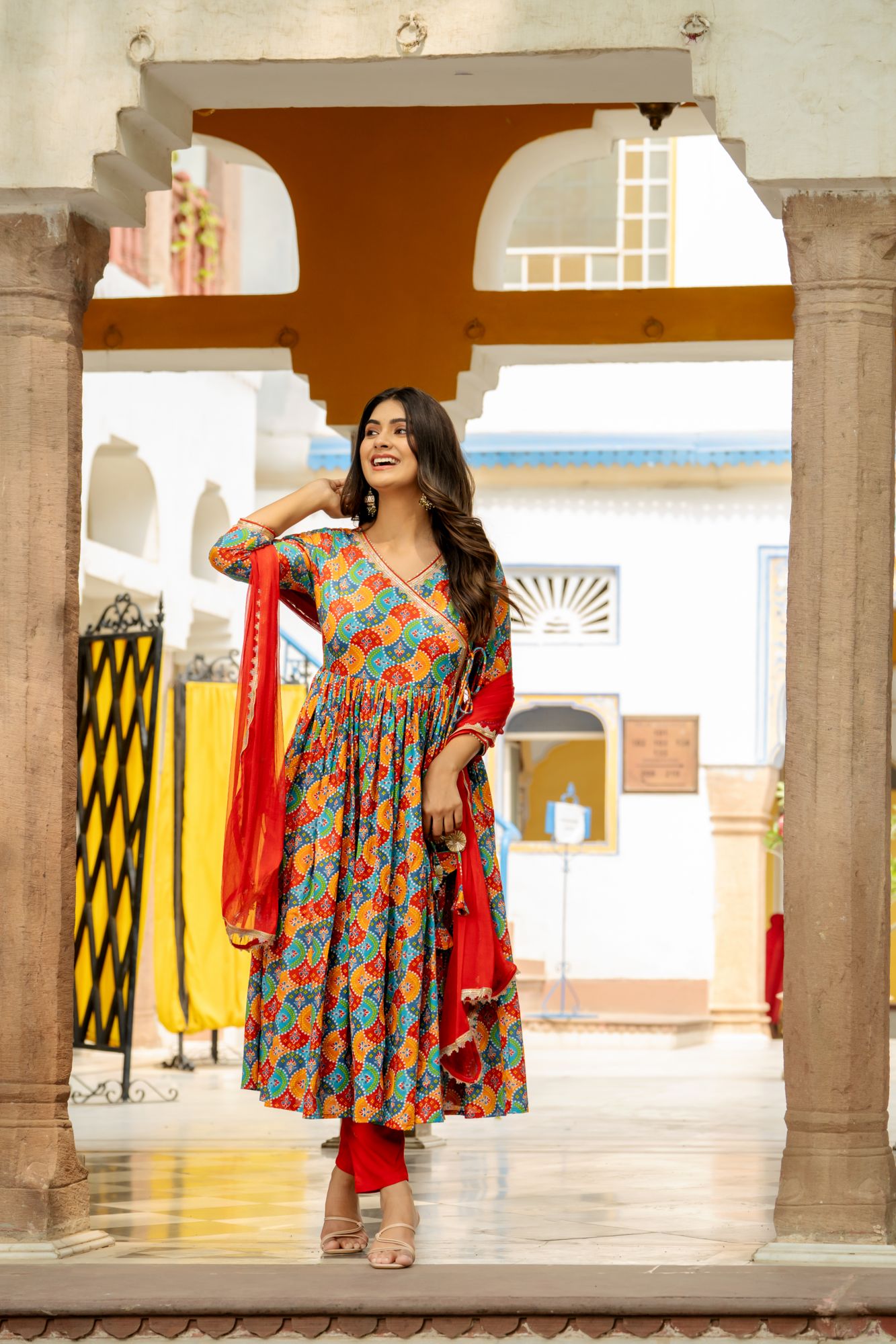 RADIANT MULTIHUED SUIT SET