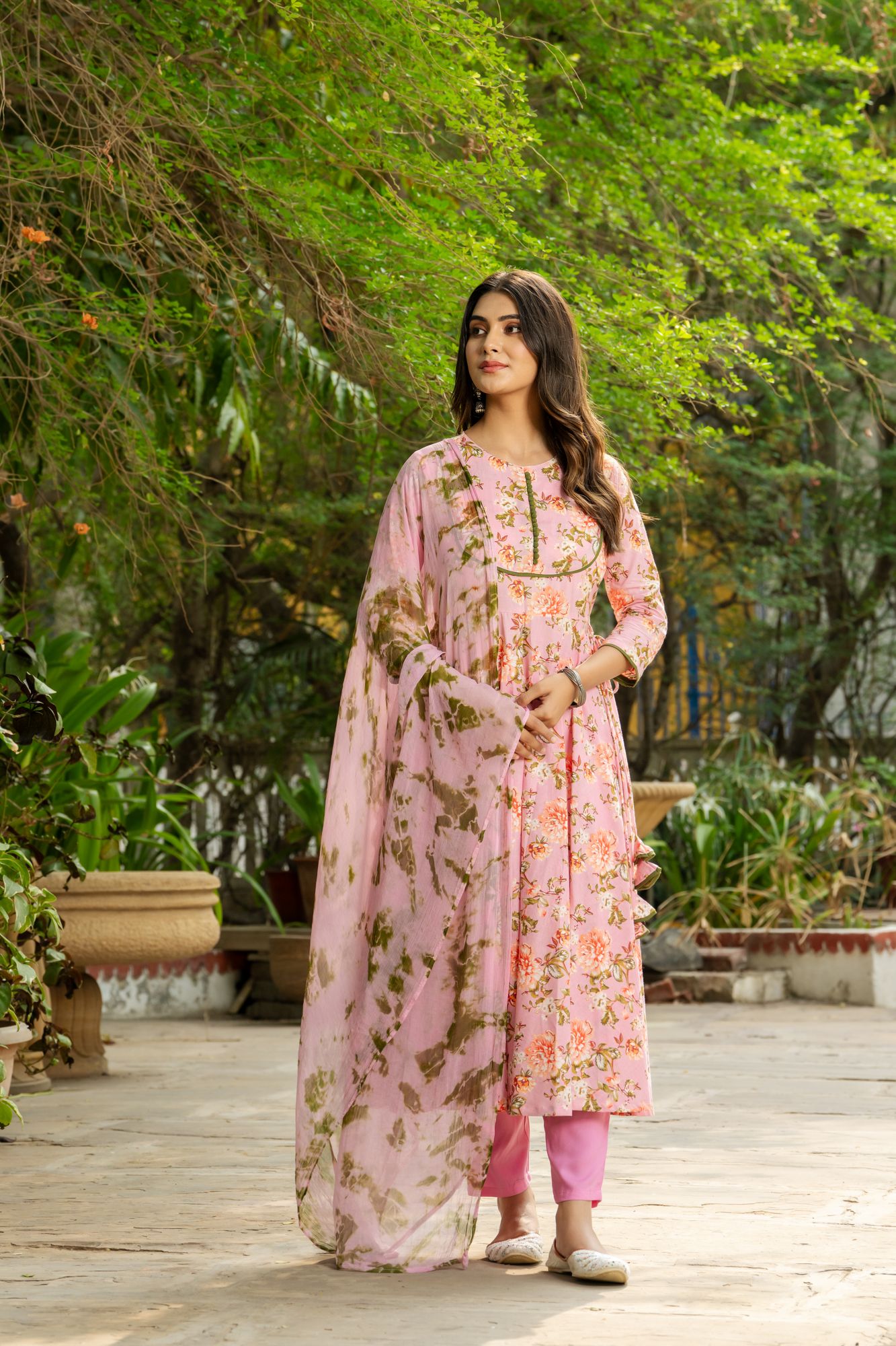 PINK FLORAL FLARE SUIT SET