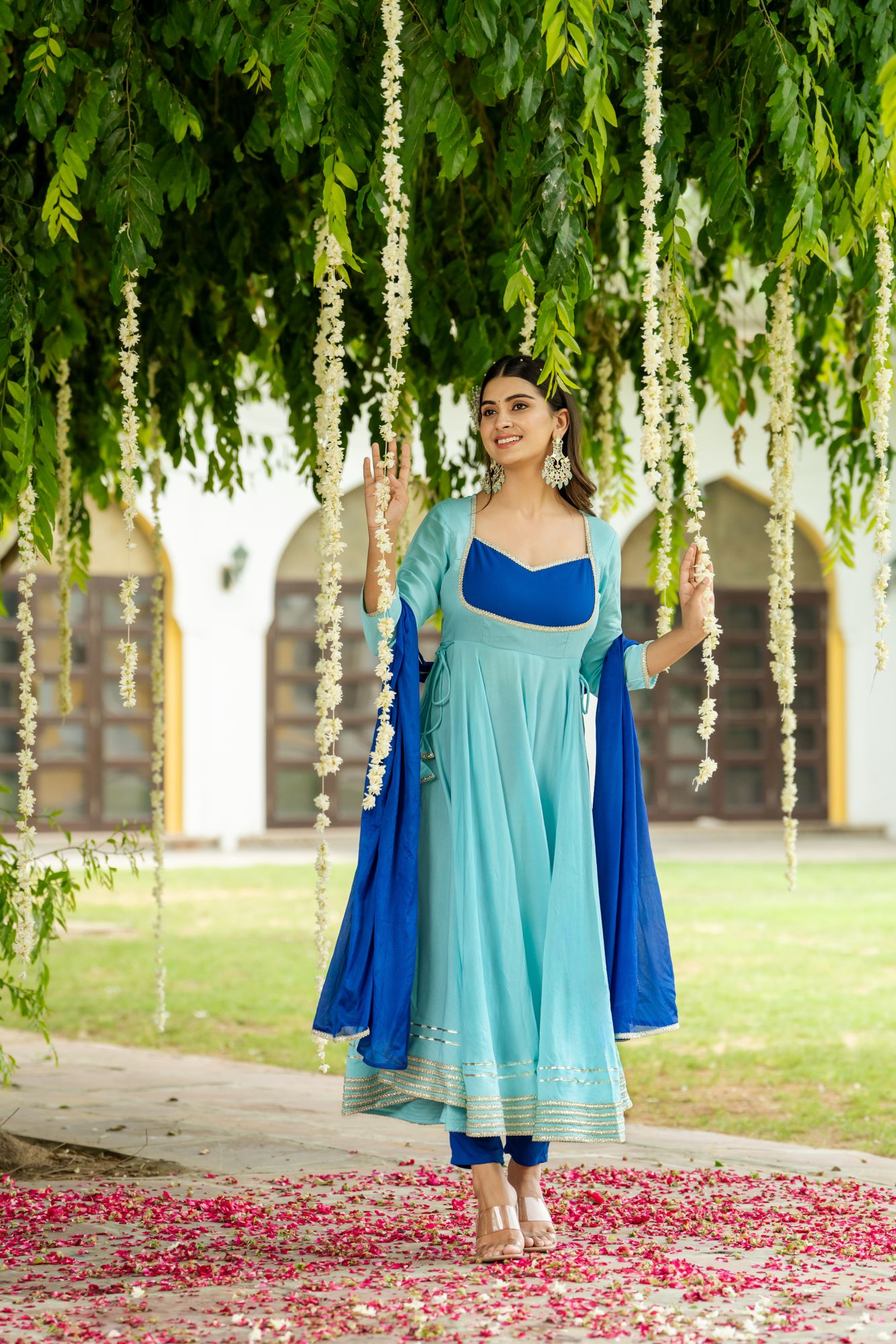 OPULENCE BLUE LACE SUIT SET