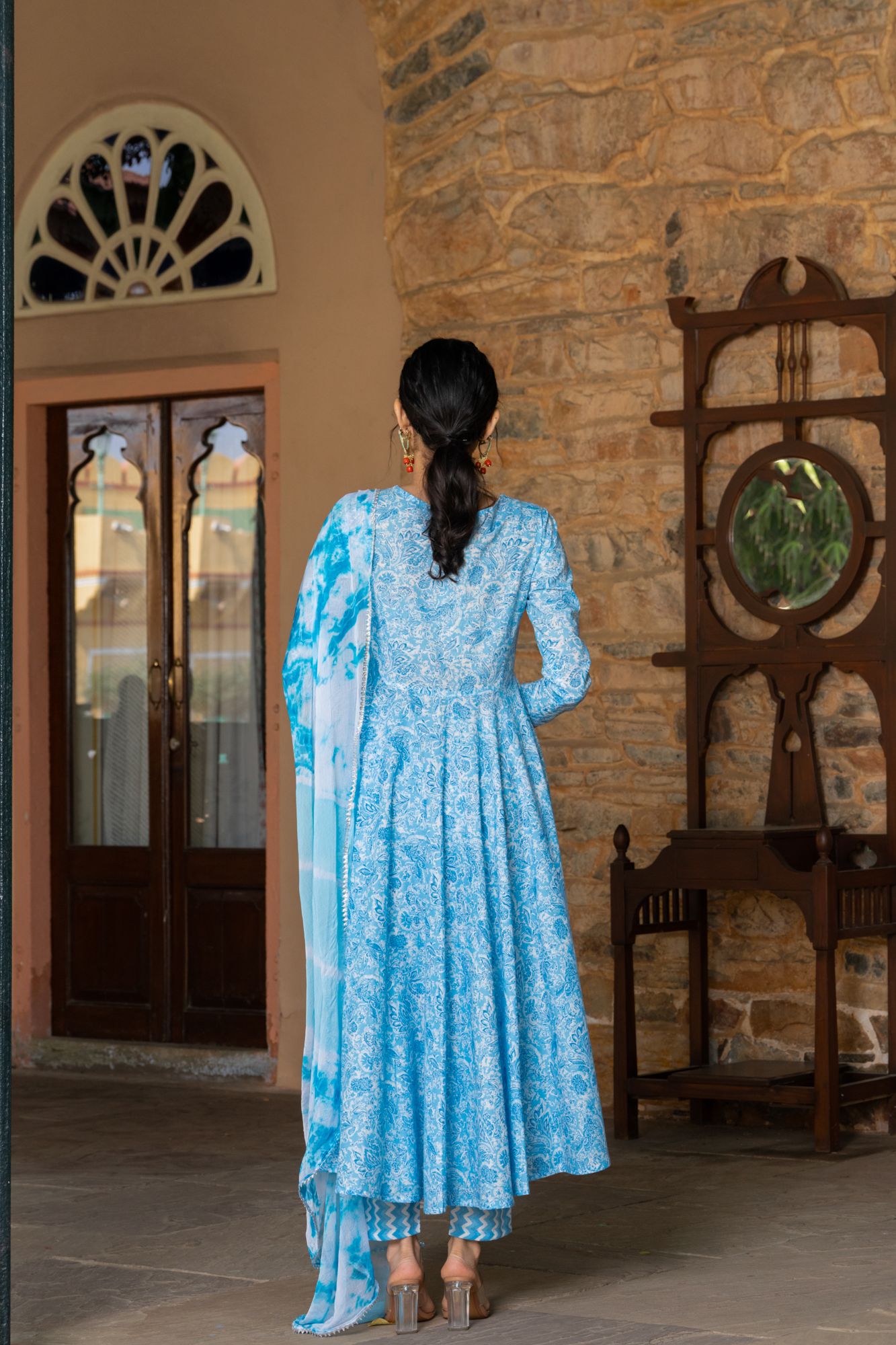 SKY BREEZE COTTON SUIT SET