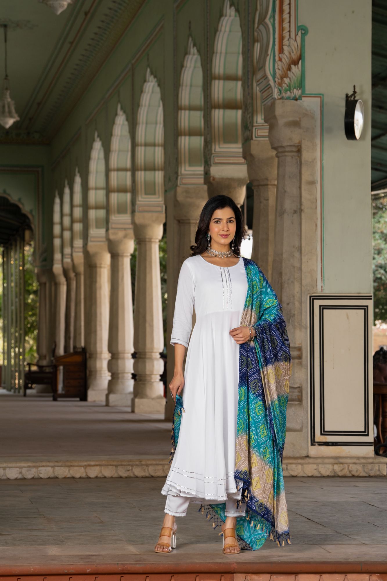 WHITE FLARED SUIT SET