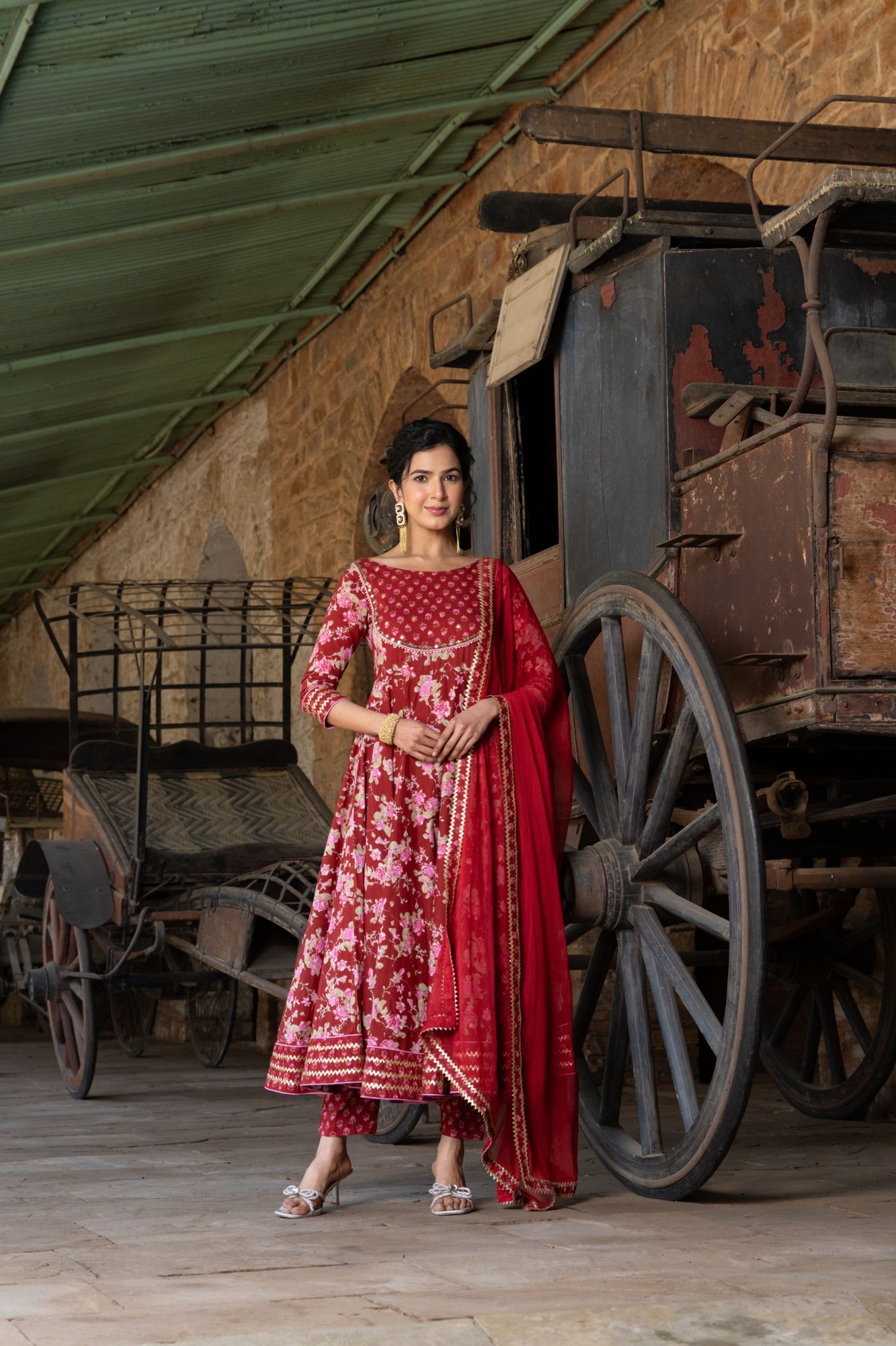 LUXE REFLECTIONS SUIT SET