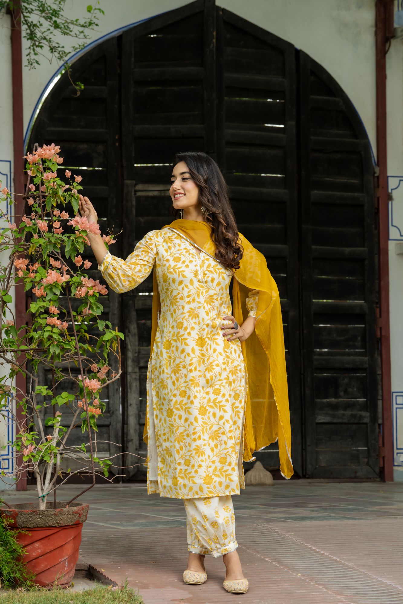 YELLOW CHIC FLORAL AFGHANI SET