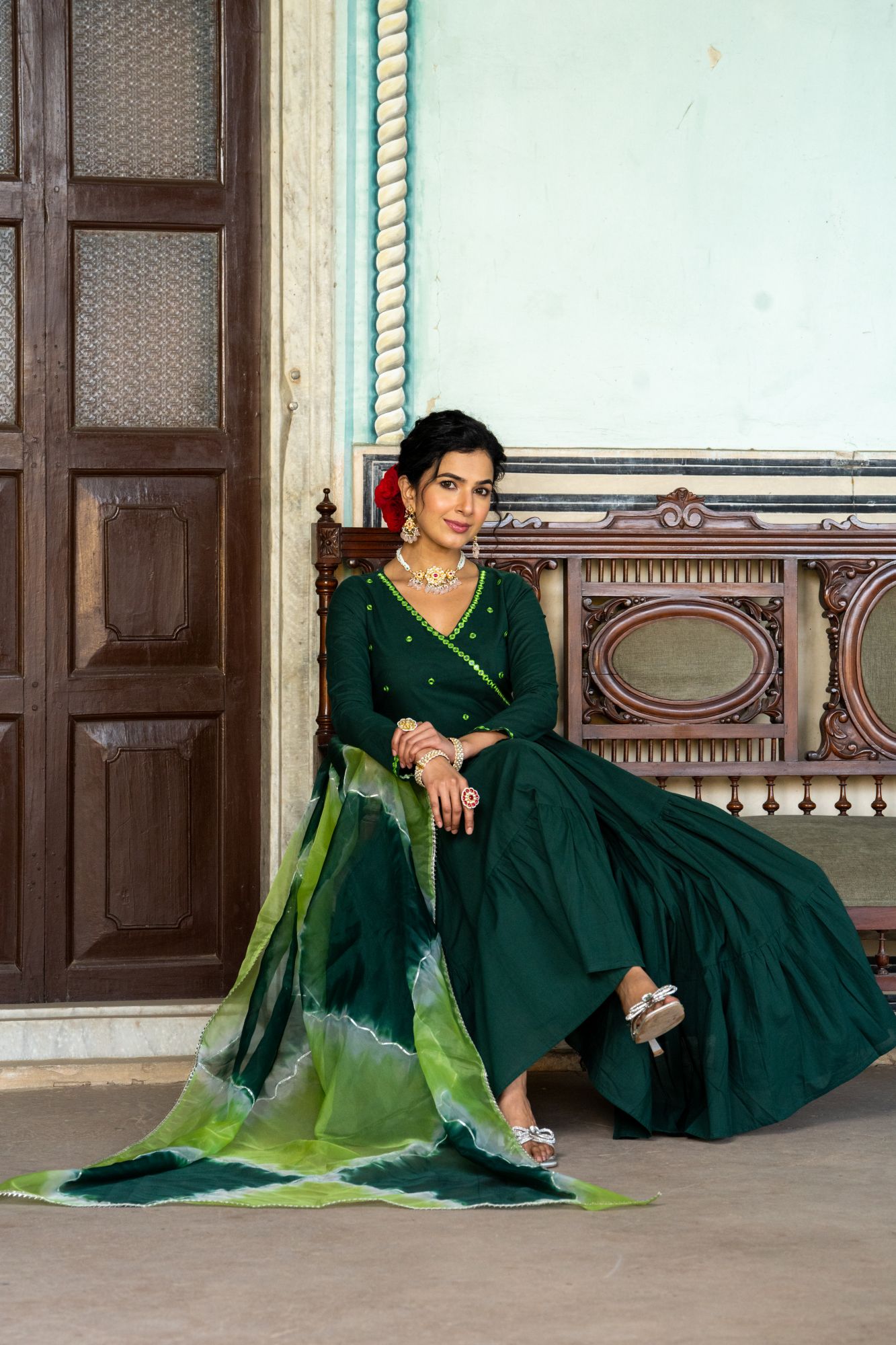 OLIVE REDIANCE EMBROIDERY SUIT SET