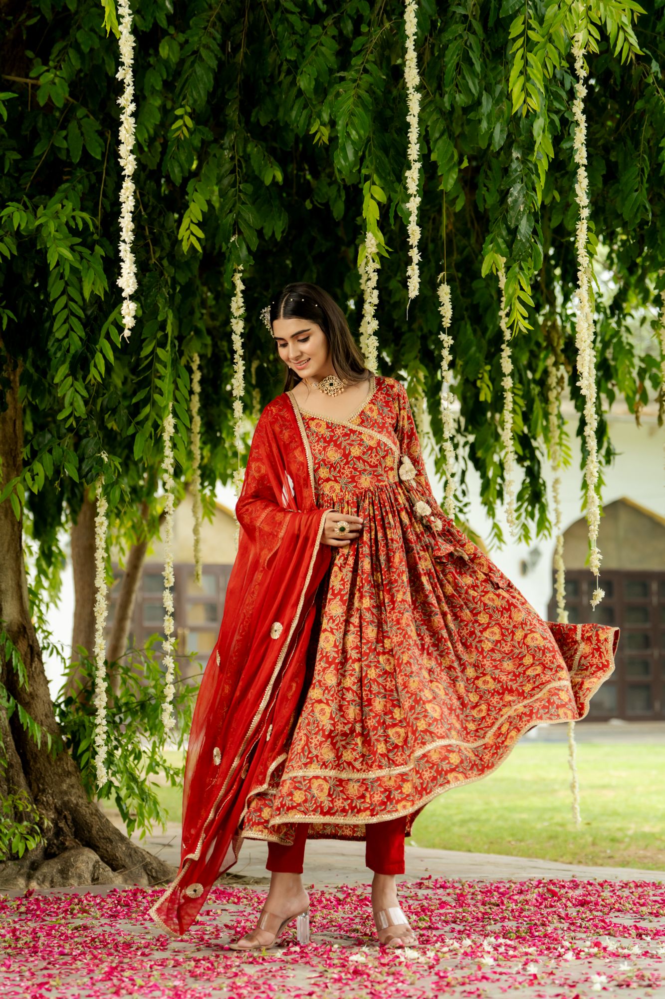 GRAND SCARLET GOTA SUIT SET