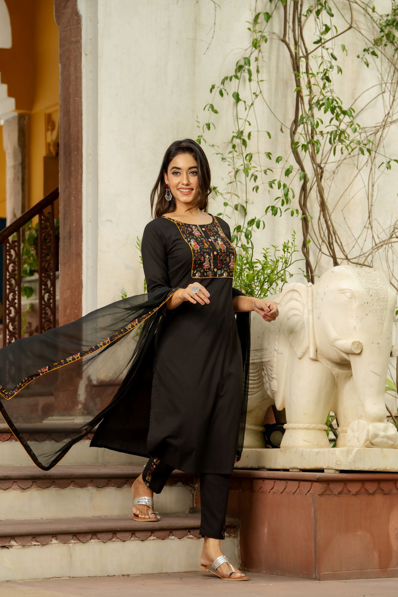 MAJESTIC BLACK KURTA SET