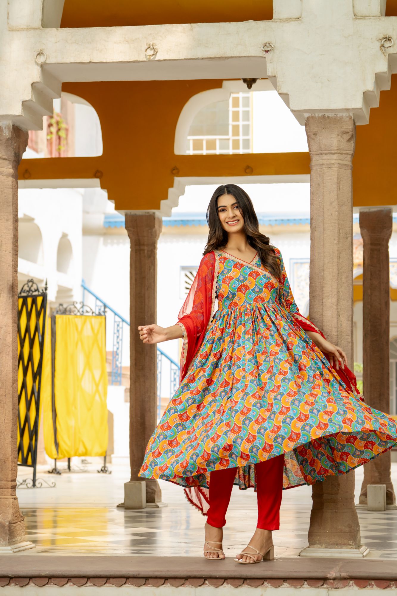 RADIANT MULTIHUED SUIT SET