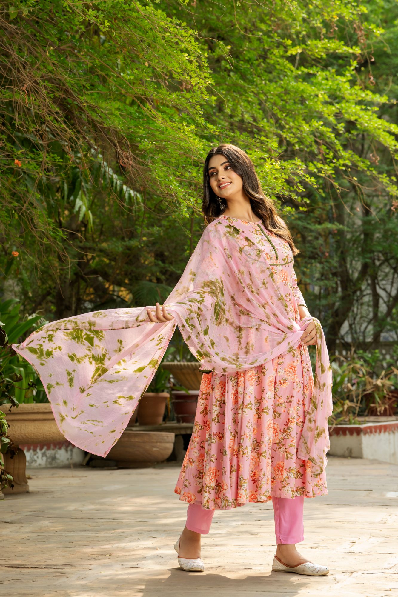 PINK FLORAL FLARE SUIT SET