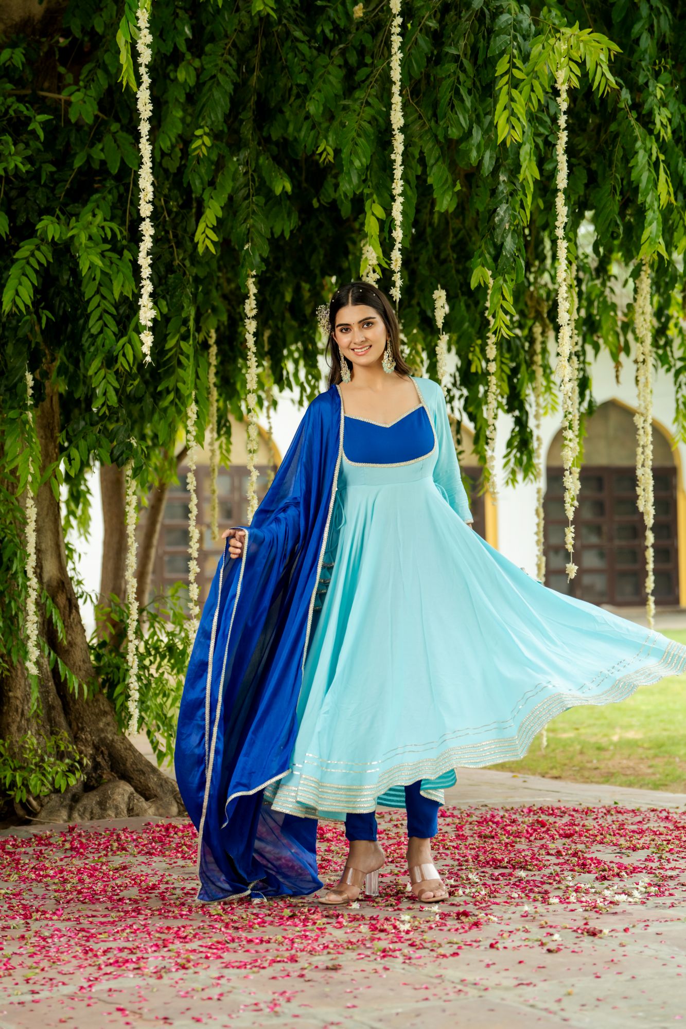 OPULENCE BLUE LACE SUIT SET