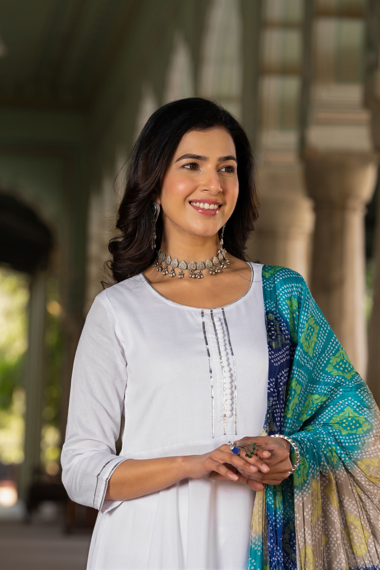 WHITE FLARED SUIT SET