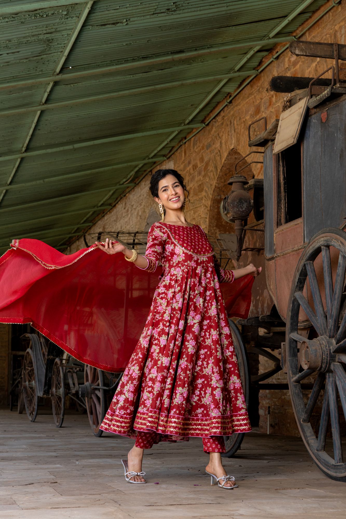 LUXE REFLECTIONS SUIT SET