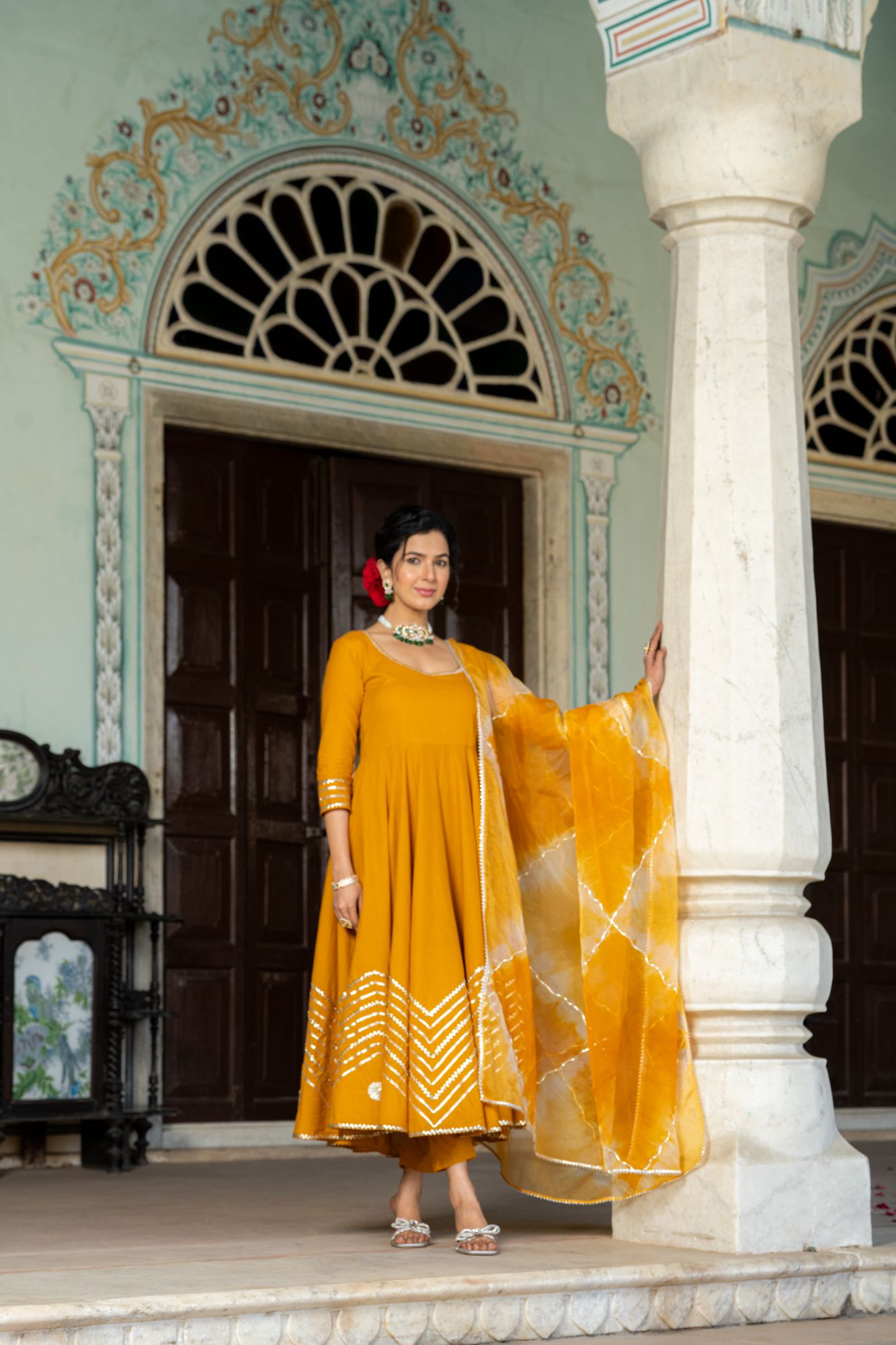 GOLDEN AURA GOTA LACE SUIT SET