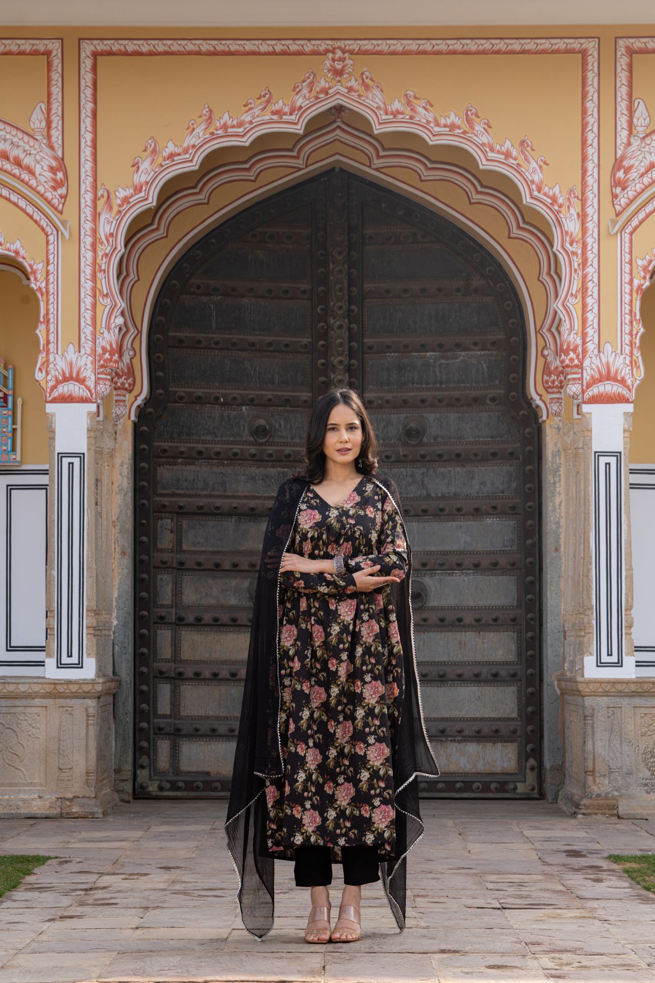 BLACK FLORAL KURTA SET