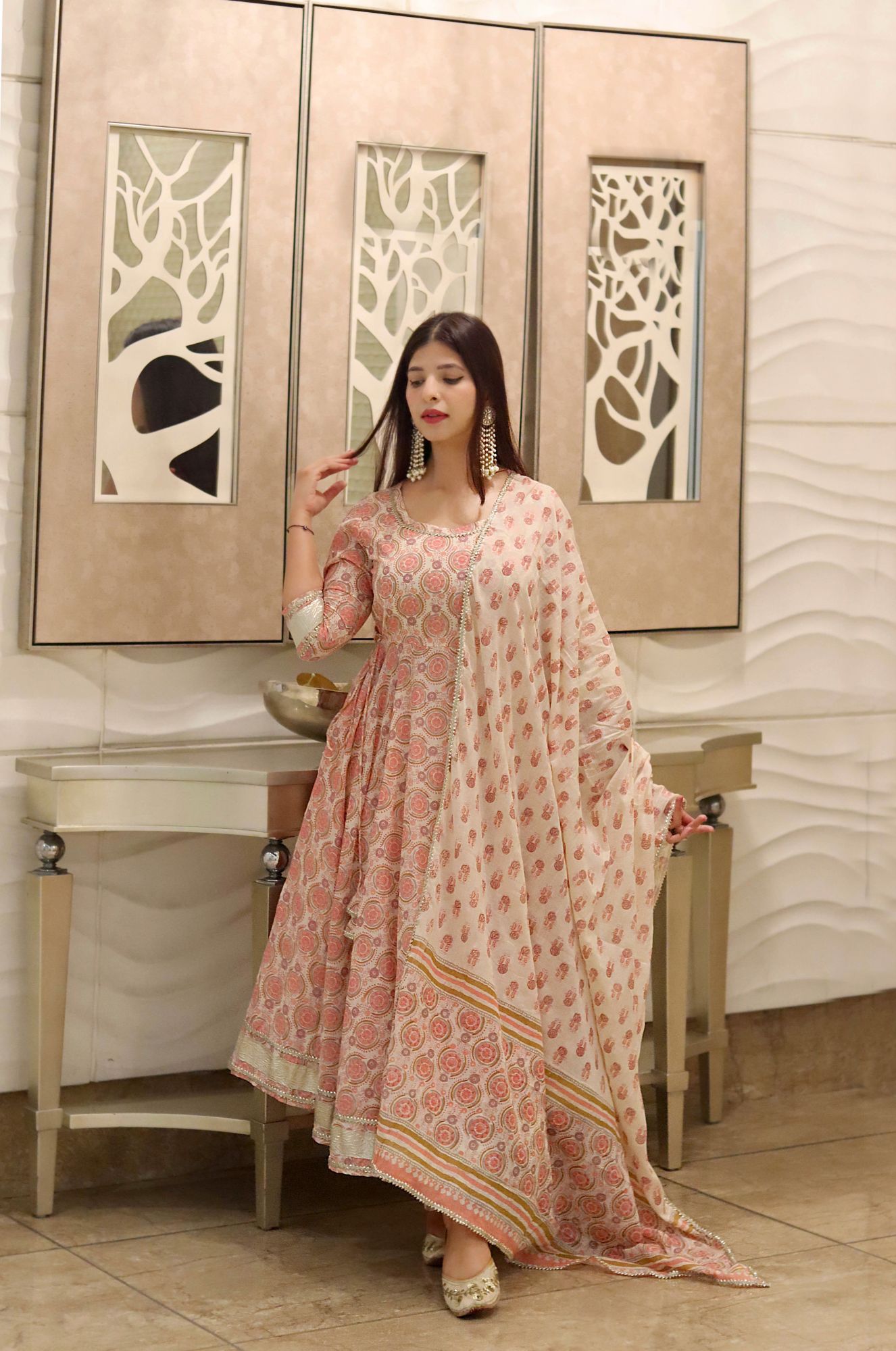 CREAM PRINTED GOTA PATTI SUIT SET