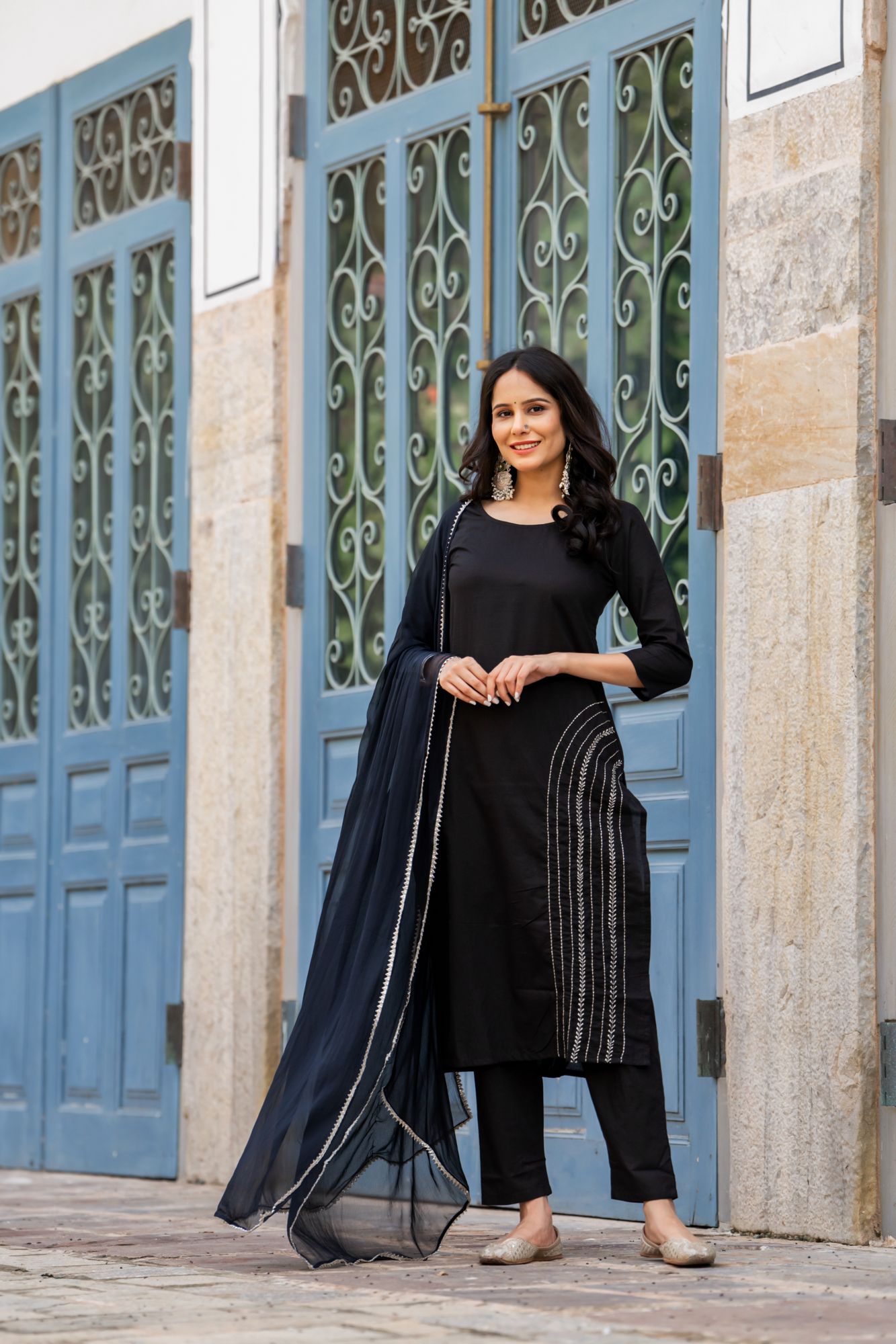 BLACK ARTISAN ZARI KURTA SET