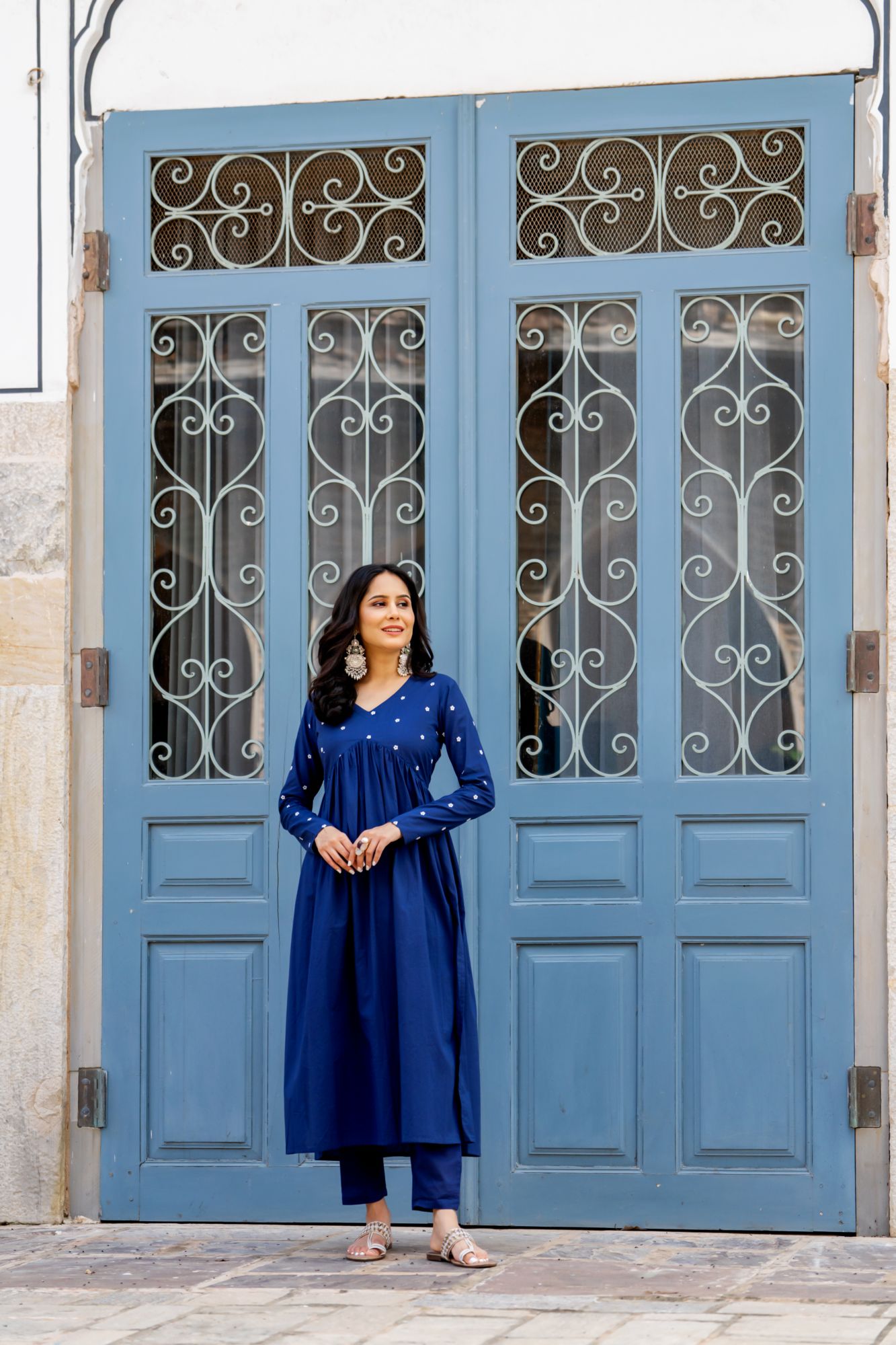 NAVY EMBROIDERY KURTA SET