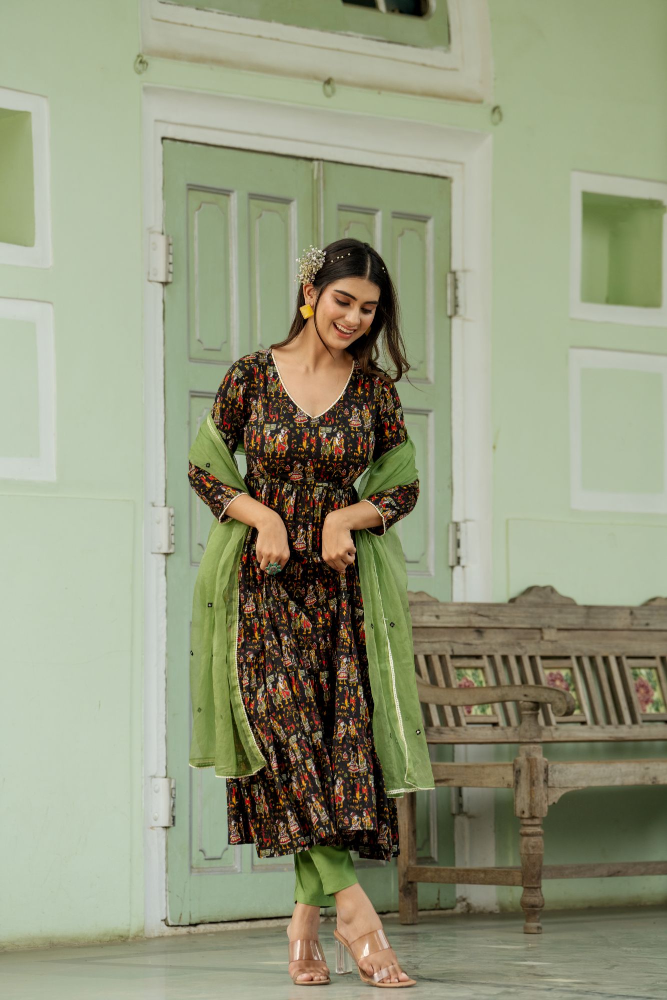 MAJESTIC BLACK REGALIA SUIT SET