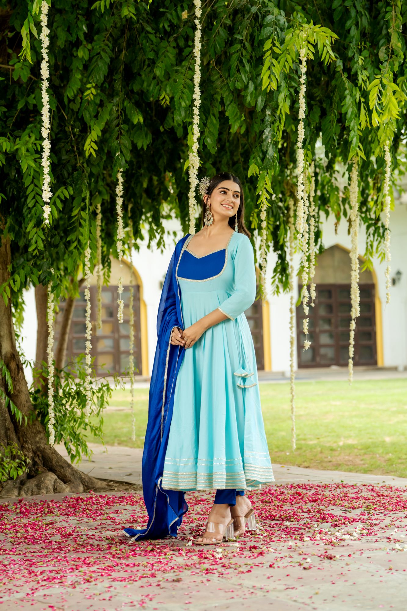 OPULENCE BLUE LACE SUIT SET