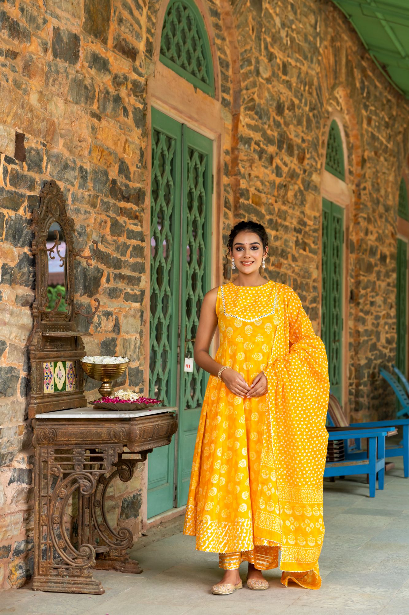 YELLOW GLOW MIRROR ANARKALI SET