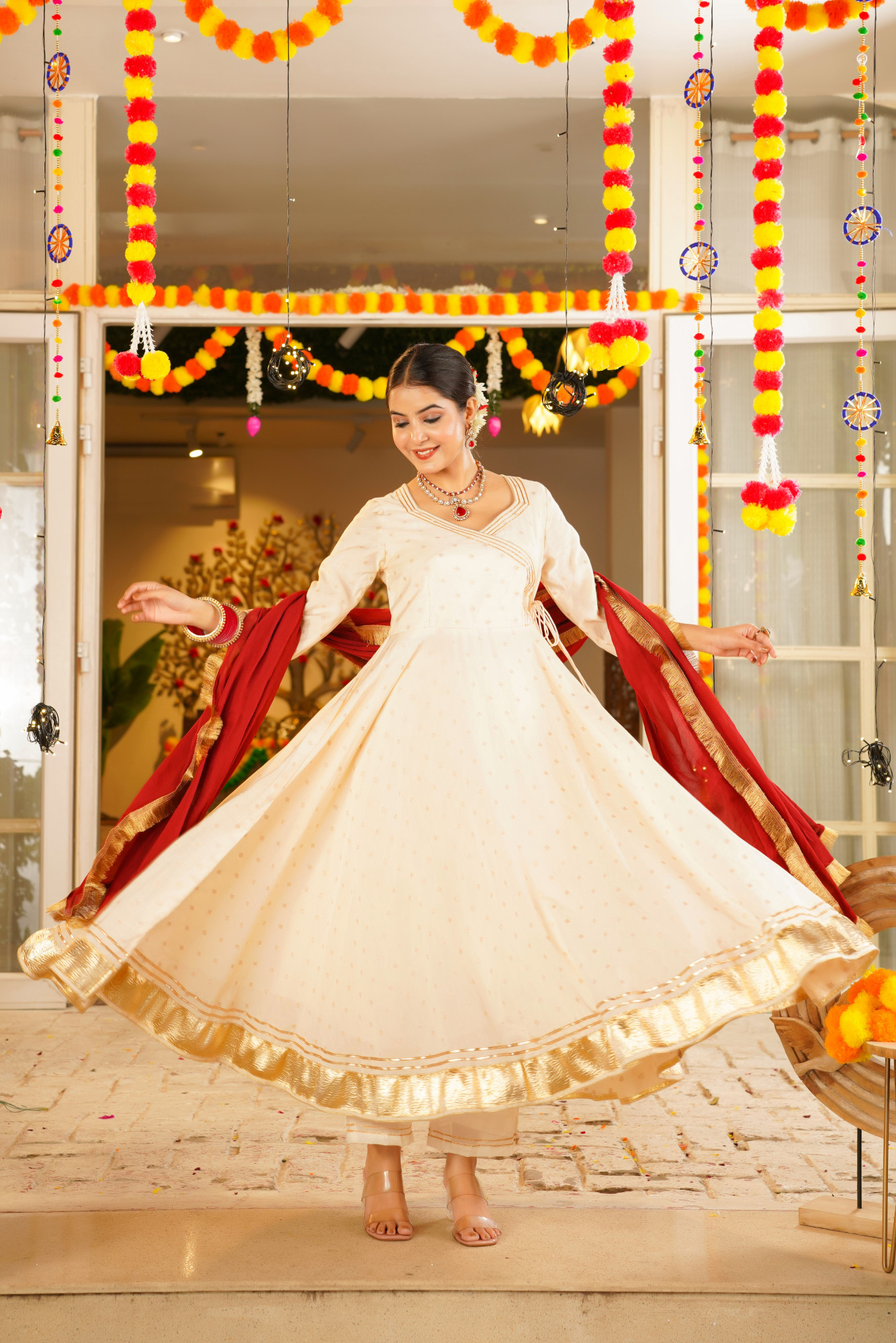GLOWRA CREAM CHANDERI ANARKALI SET