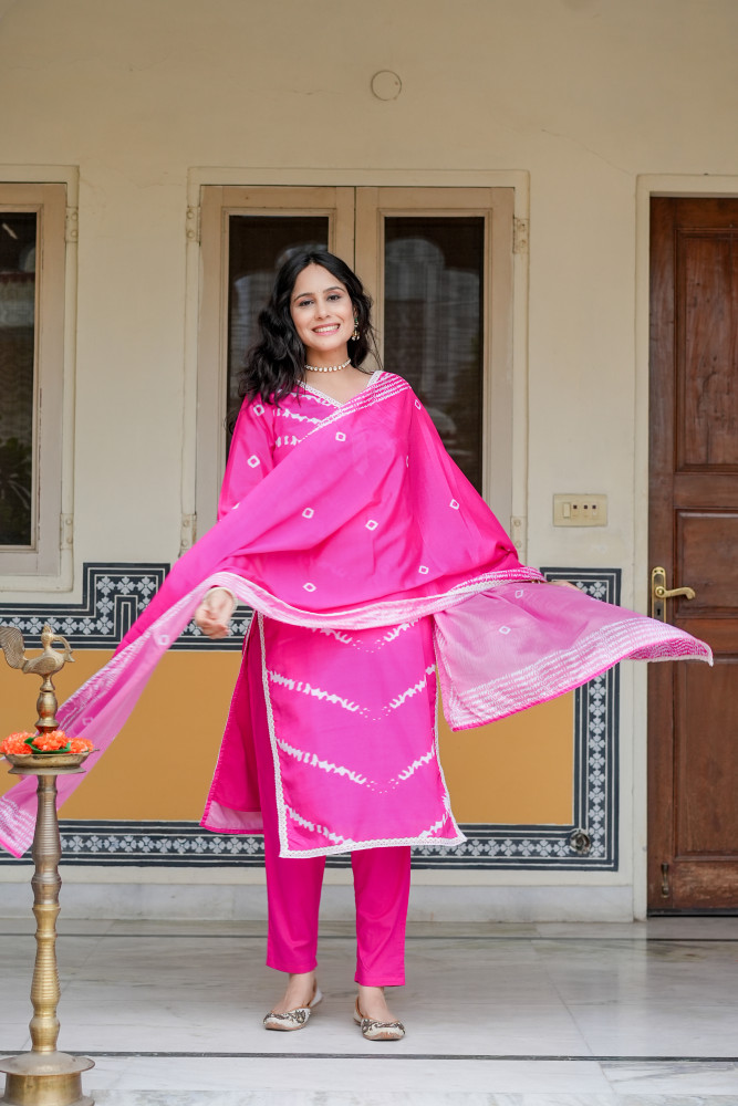 Image of GULRANG LEHERIYA EMBELLISHED KURTA SET