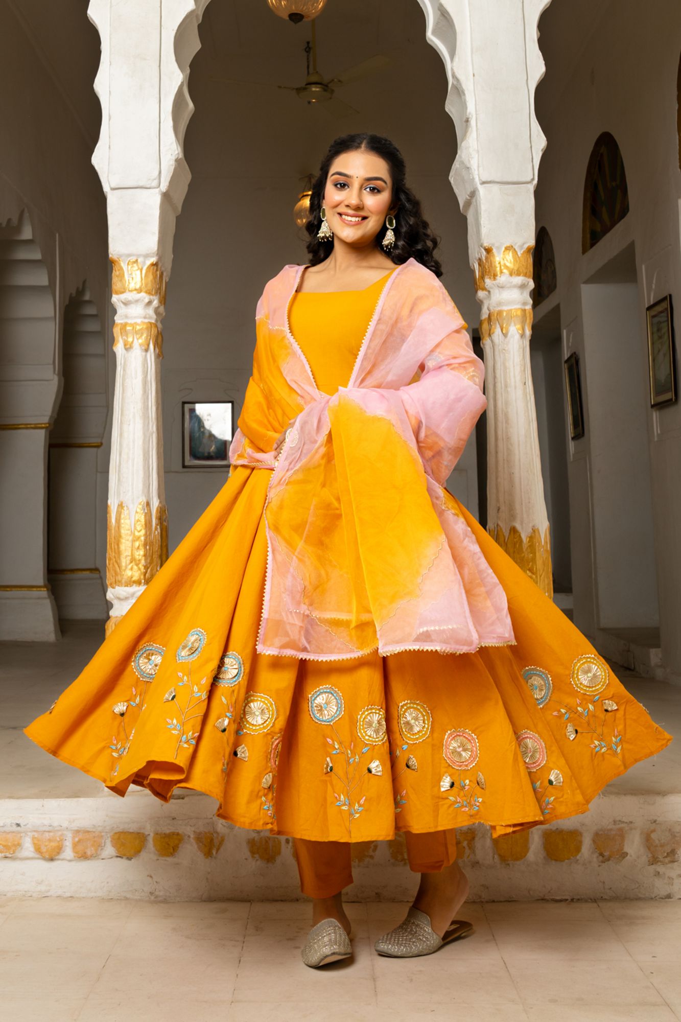 SUNEHRI COTTON HANDWORK SUIT SET