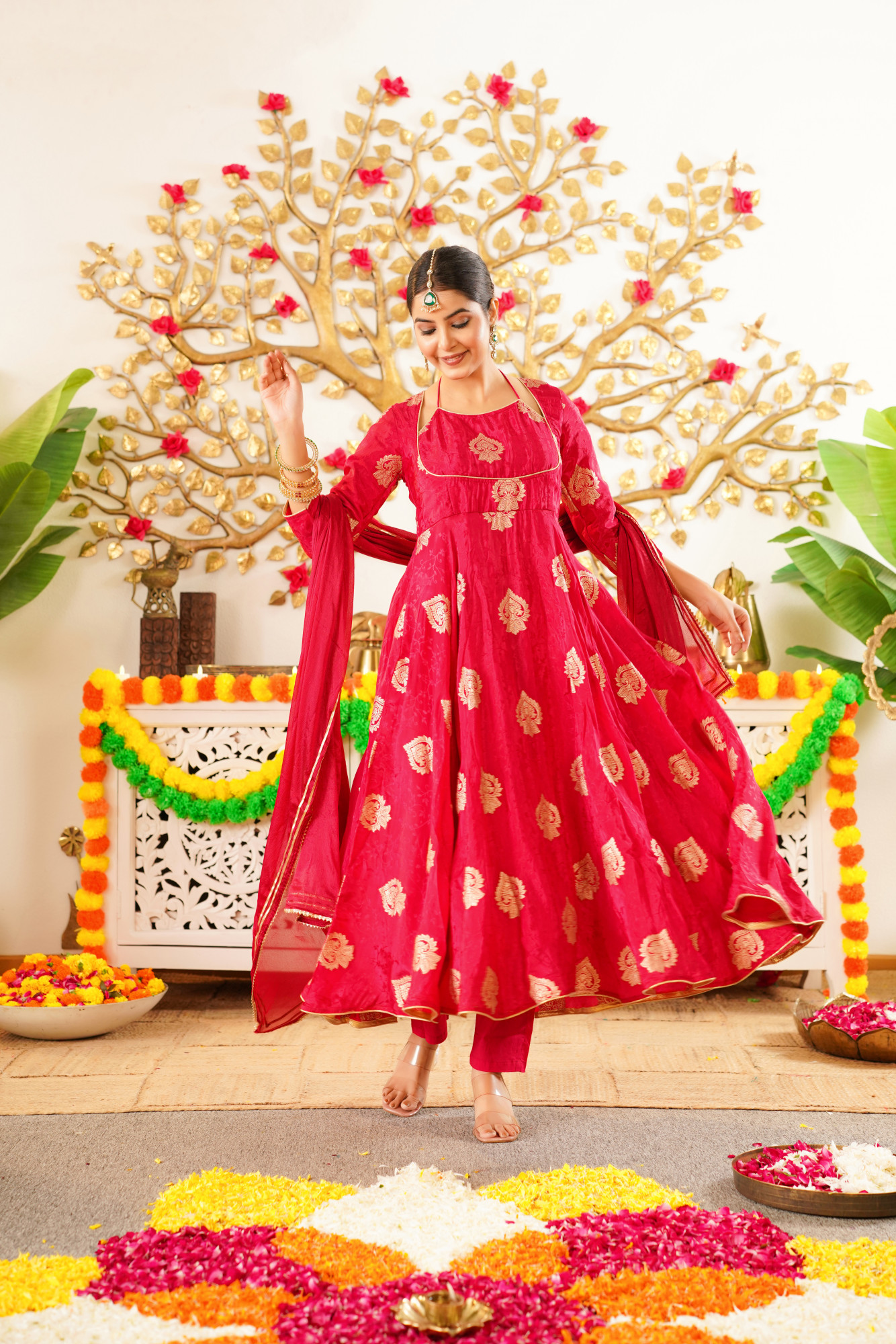 FLOWY RANI SILK ANARKALI SET