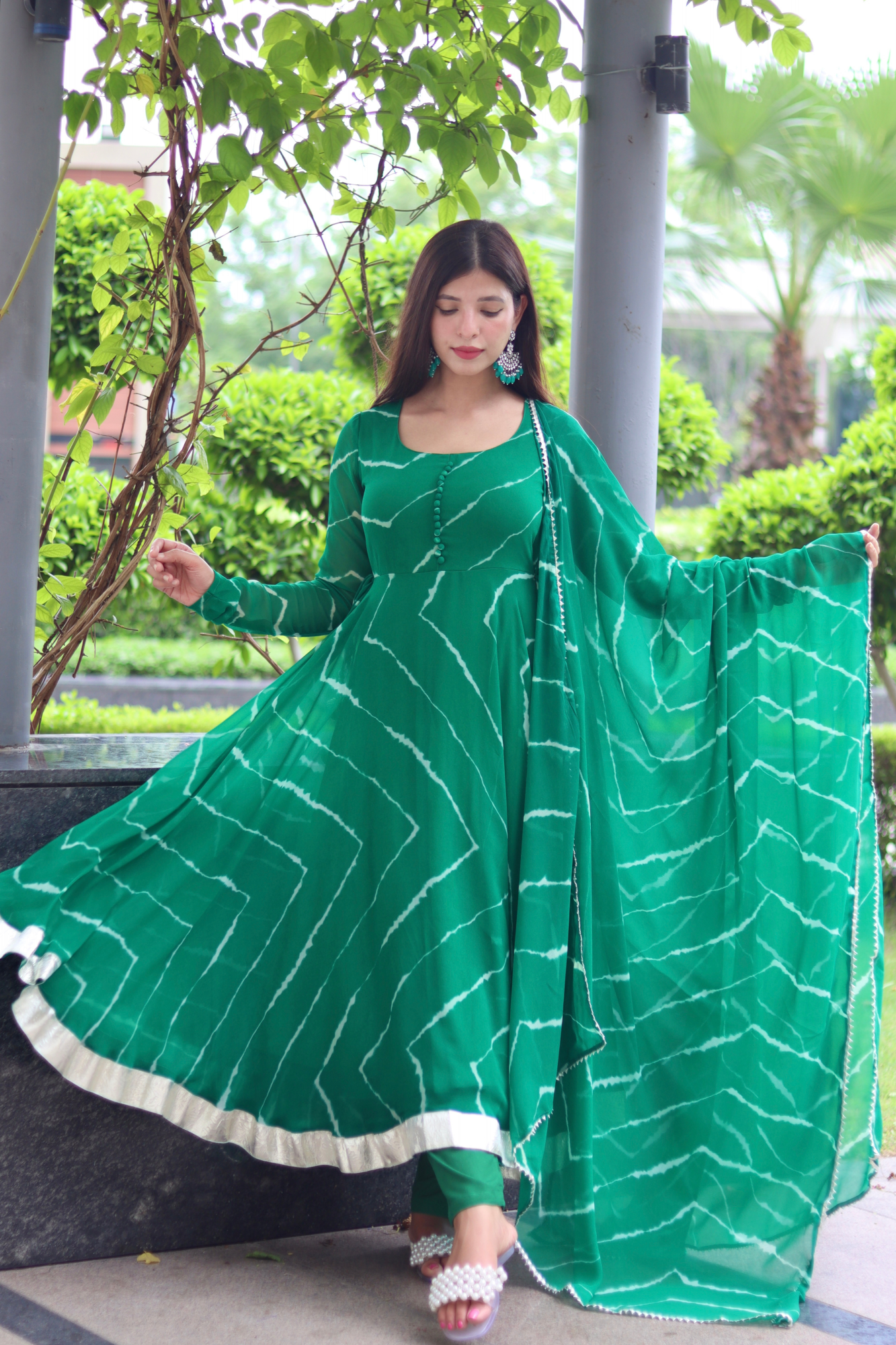 OLIVE GEORGETTE LEHERIYA SUIT SET