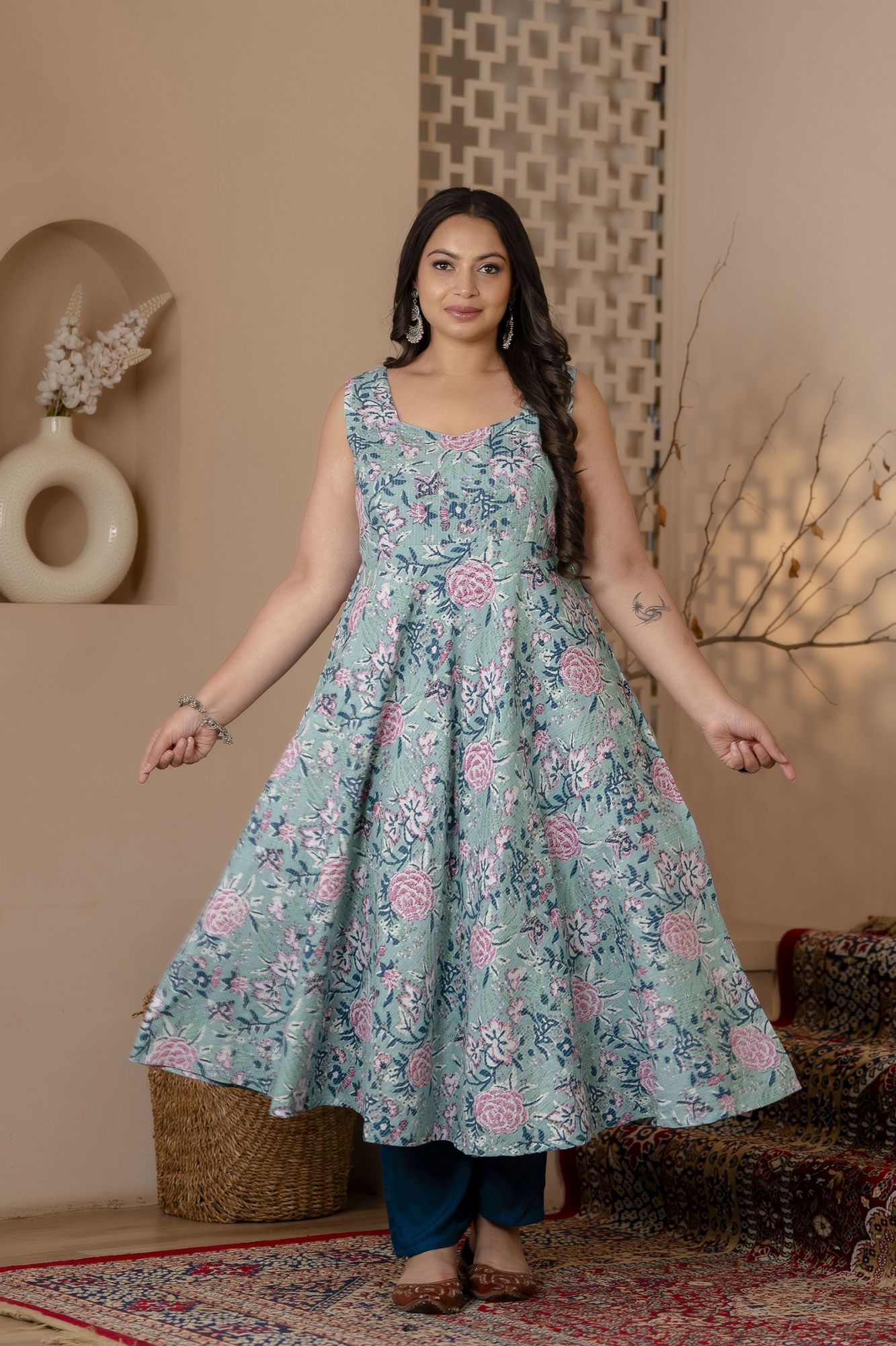 COTTON KANTHA FLORAL JAAL SUIT SET