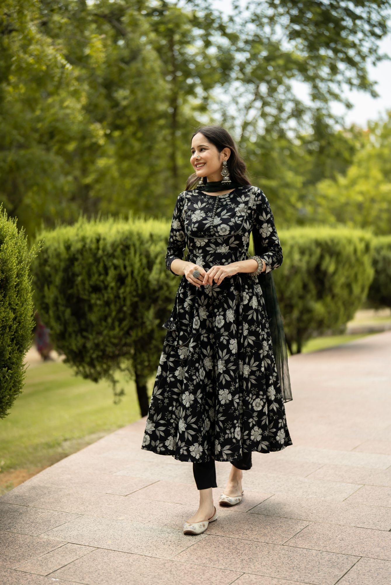 BLACK COTTON FLORAL SUIT SET