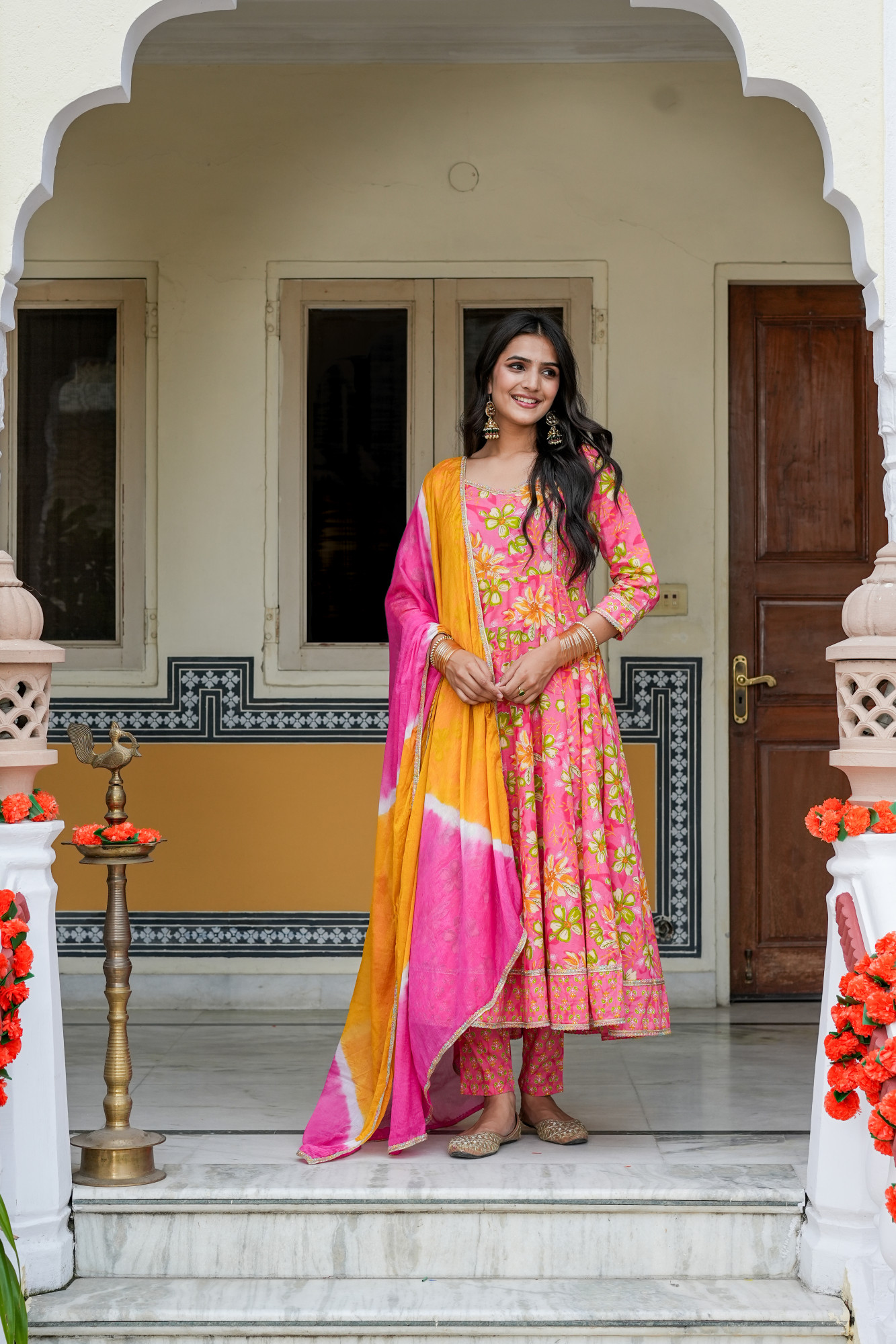 PEACH BLOOM LACE EMBELLISHED SUIT SET