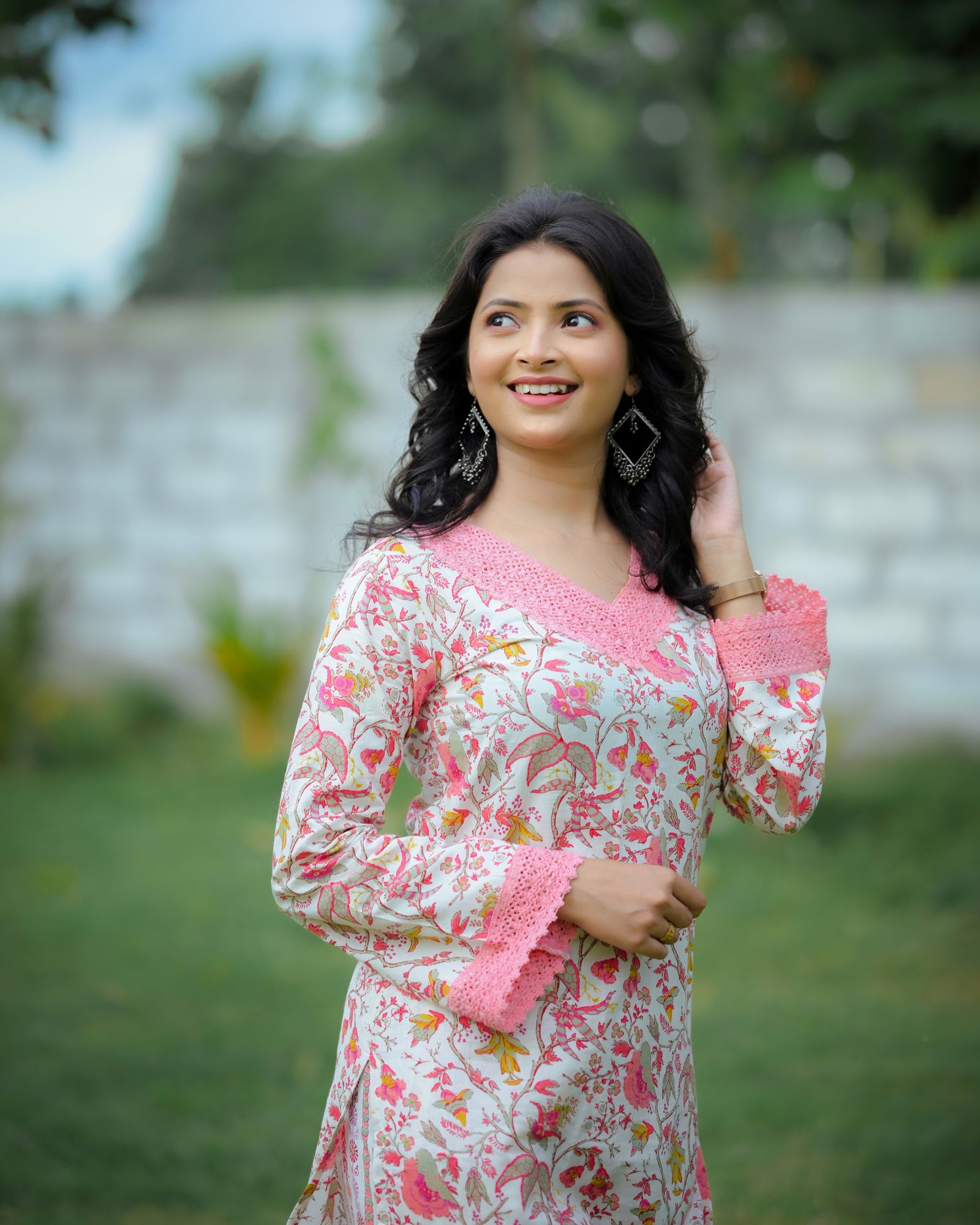 WHITE VERSATILE KURTA SET