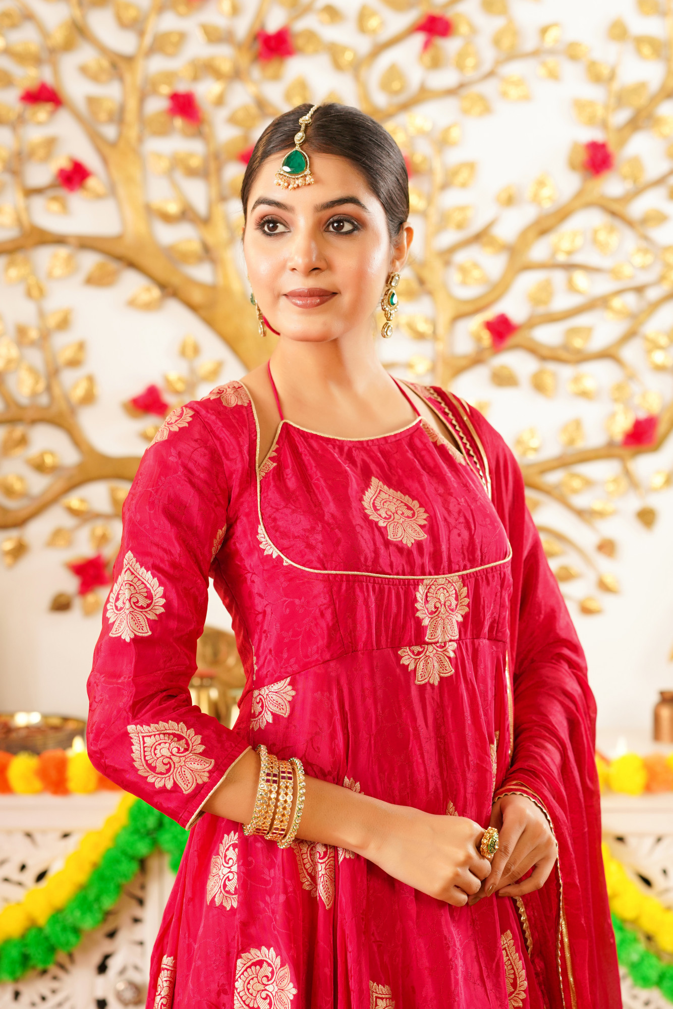 FLOWY RANI SILK ANARKALI SET