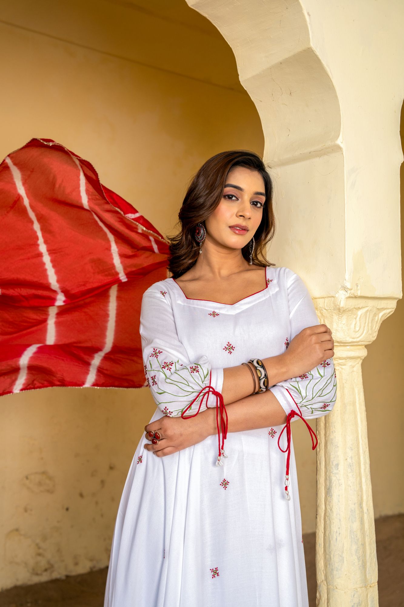 LEHERIANA EMBROIDERED SUIT SET