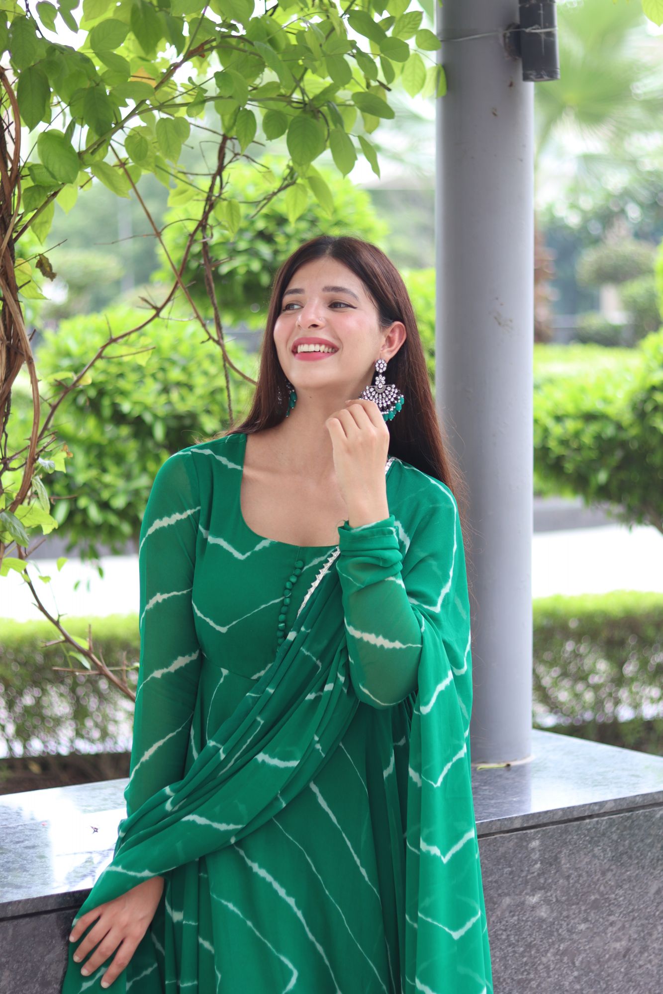 OLIVE GEORGETTE LEHERIYA SUIT SET