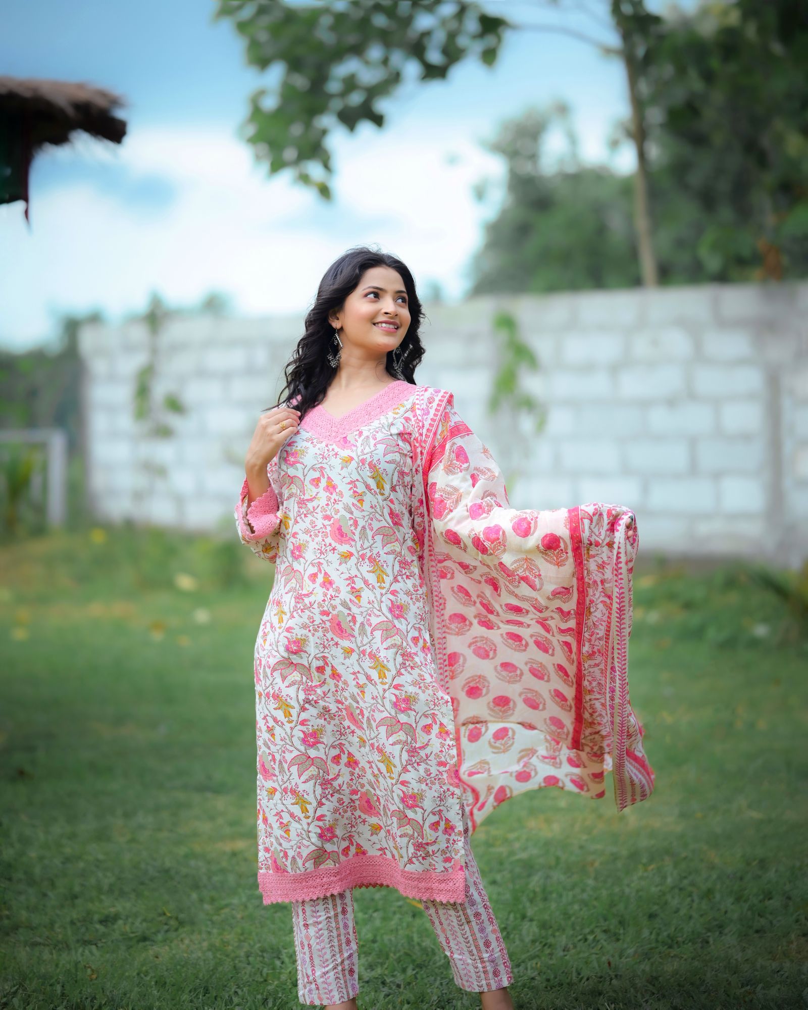 WHITE VERSATILE KURTA SET