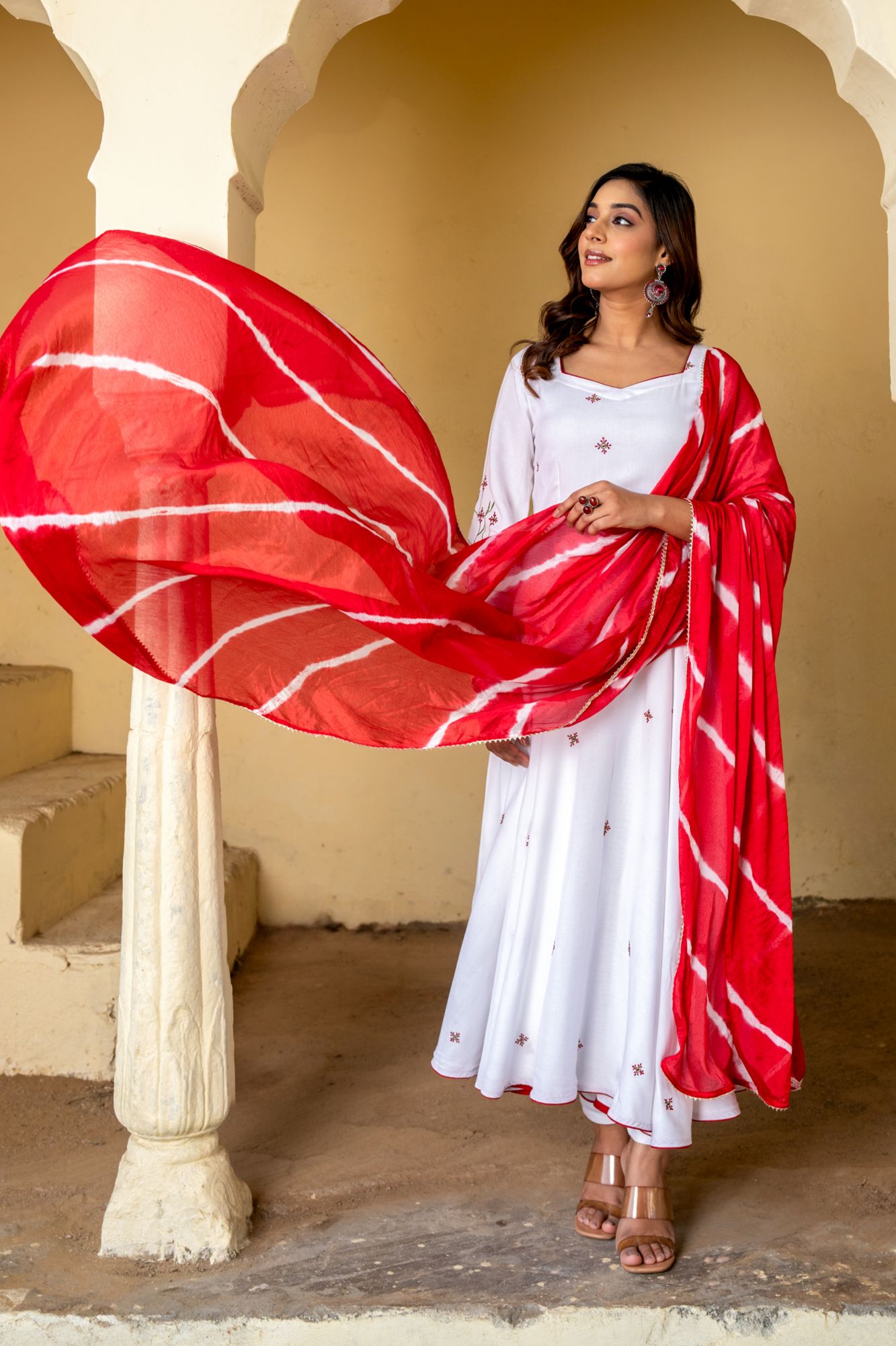 LEHERIANA EMBROIDERED SUIT SET