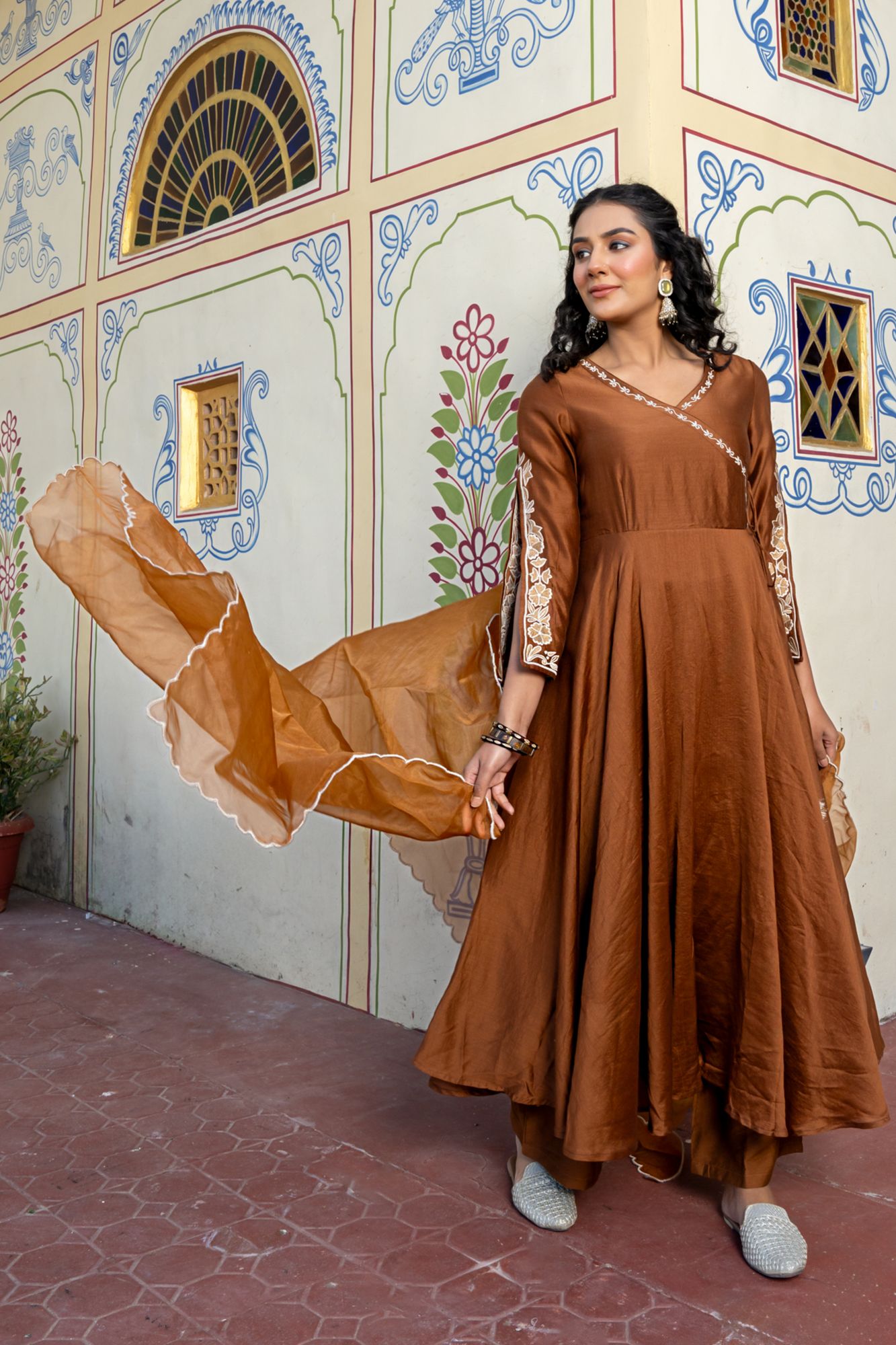 LUXE BROWN CHANDERI EMBROIDERY SUIT SET