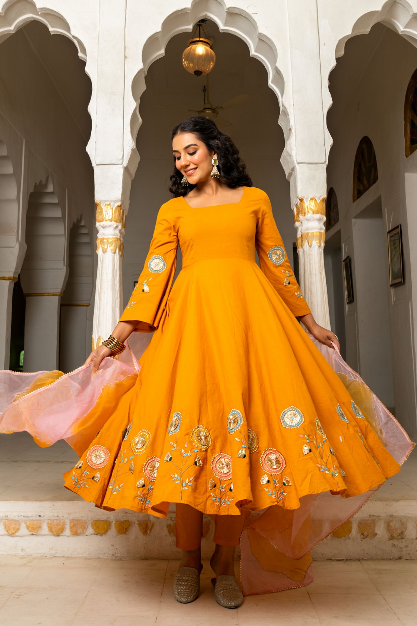 SUNEHRI COTTON HANDWORK SUIT SET