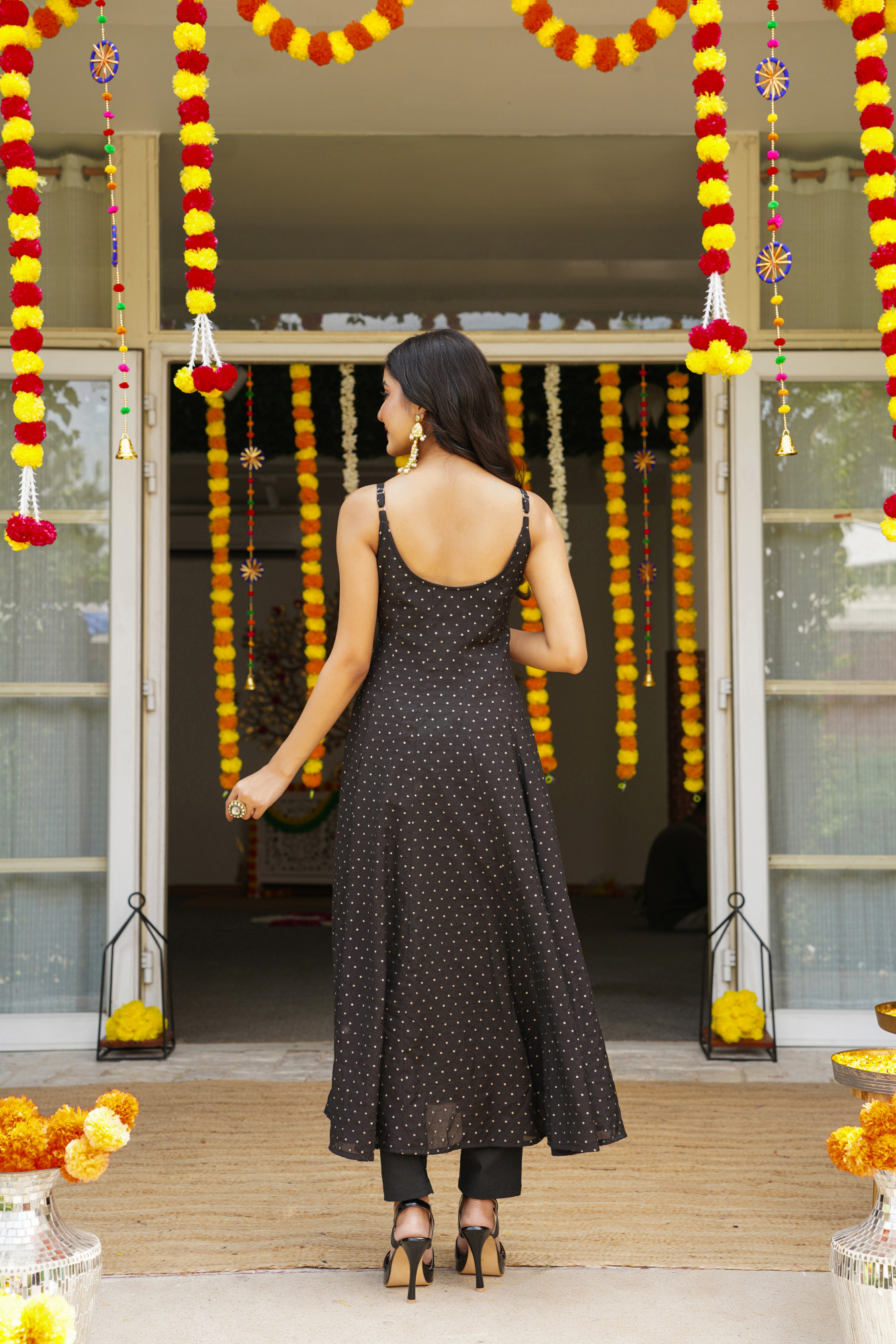 BLACK GRACE ANARKALI SET